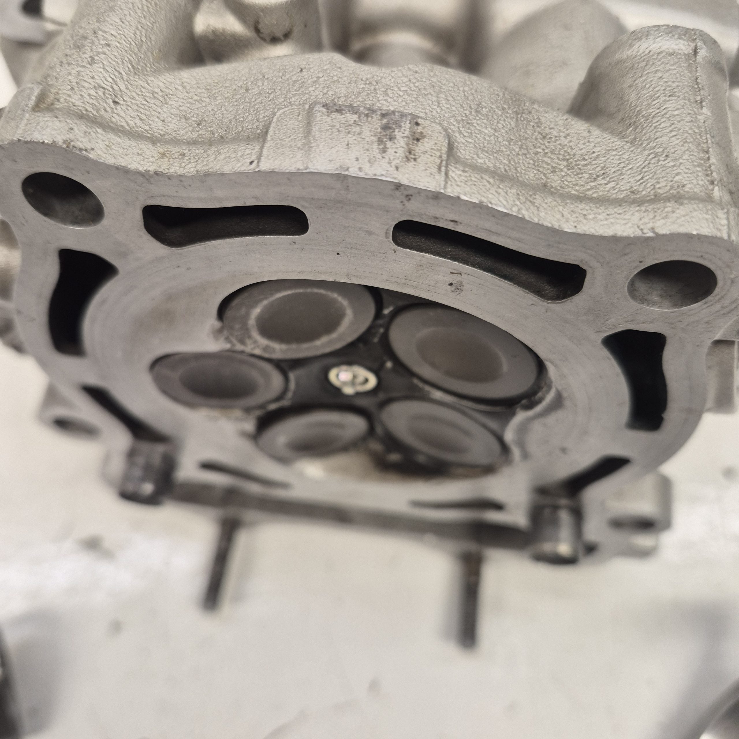 culasse arbre a came en l'etat yamaha 250 yzf 2009-9