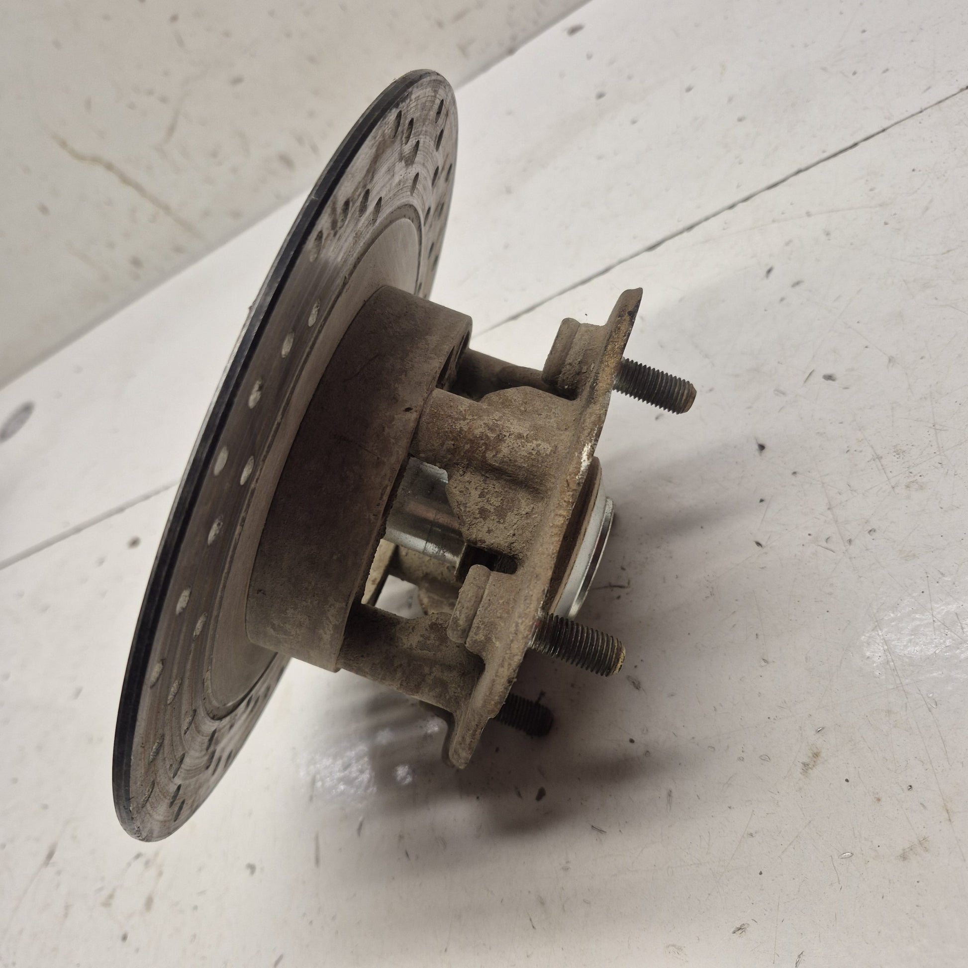 moyeux de roue tgb-3