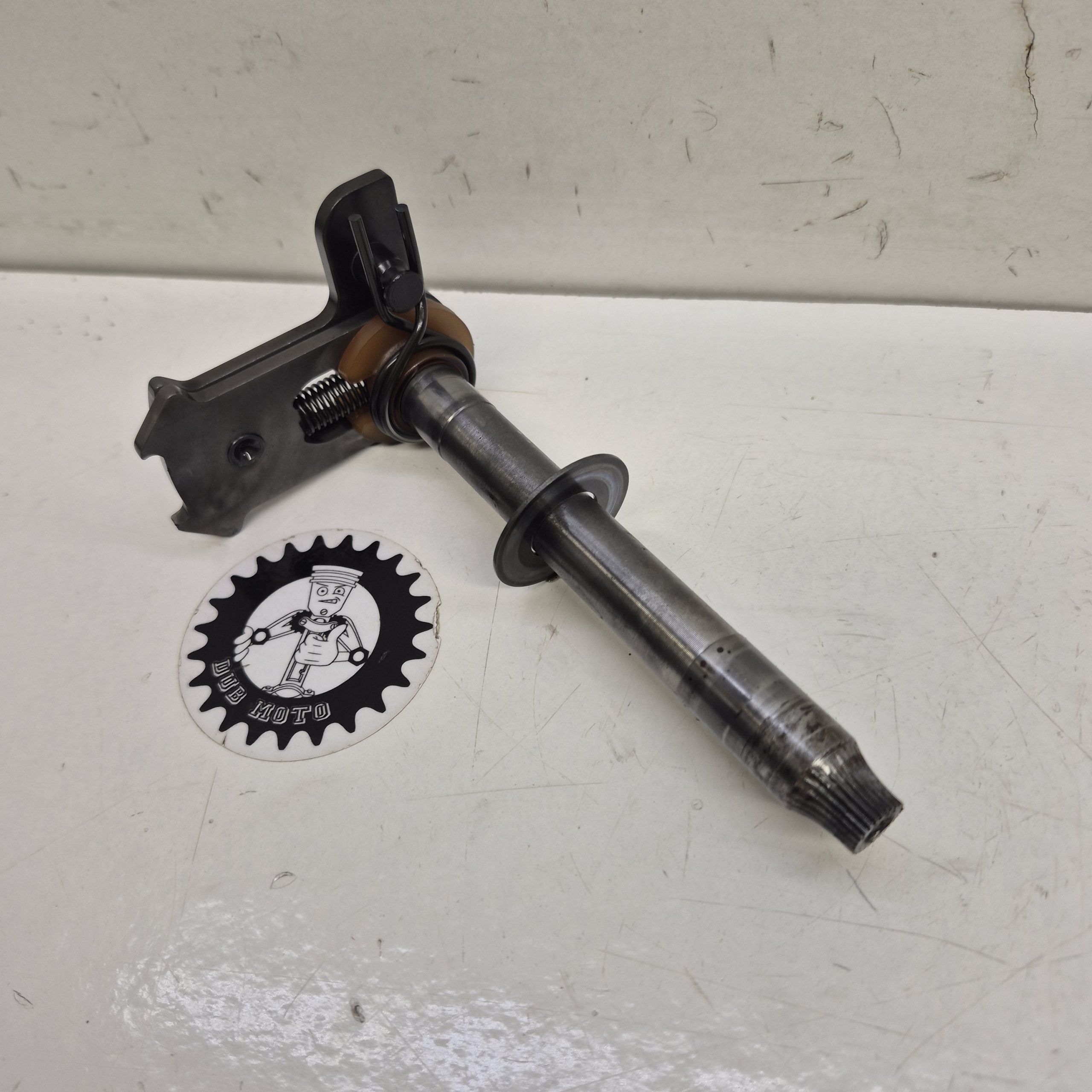 axe de selecteur ktm 250 egs exc 1998