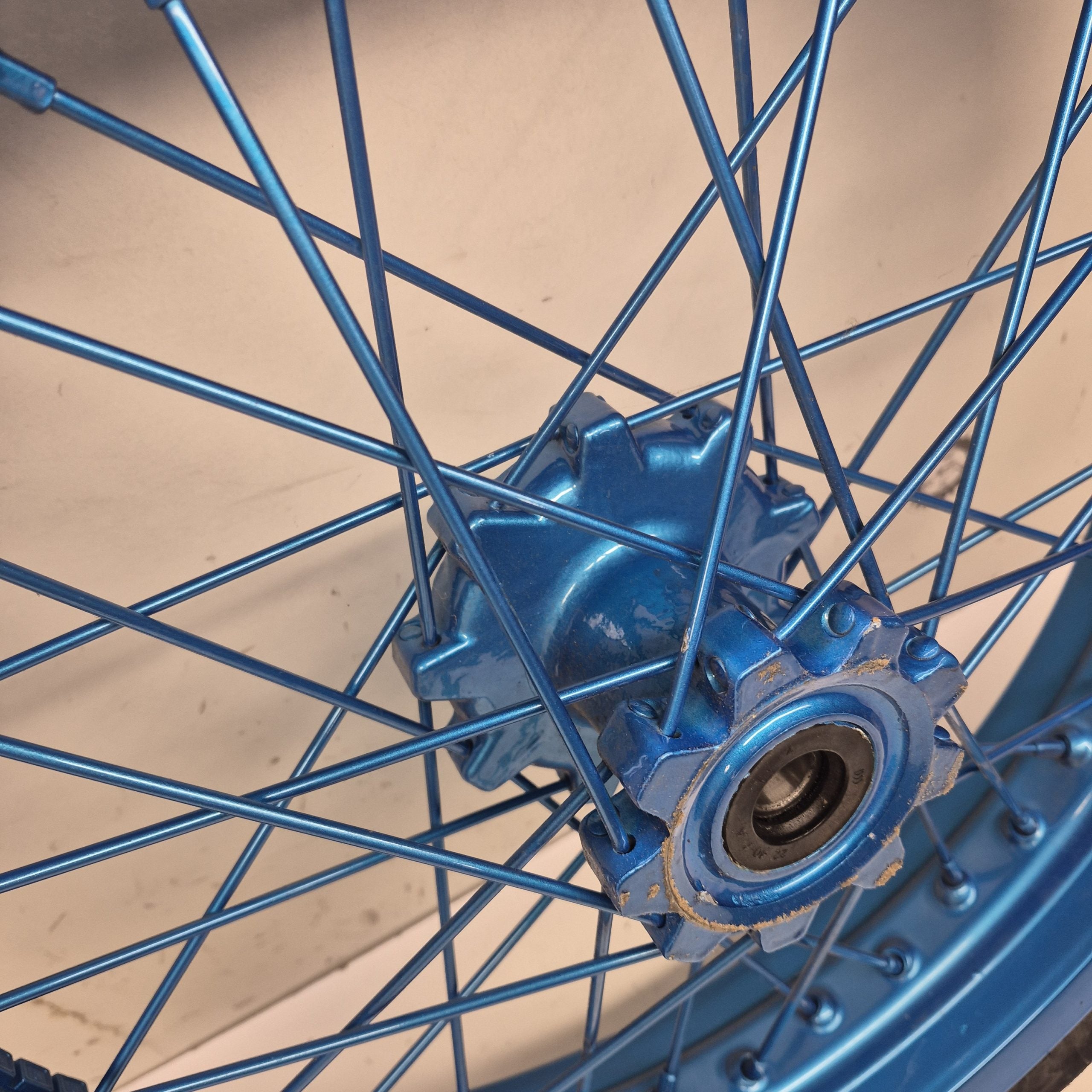 roue avant aprilia 125 mx 2007