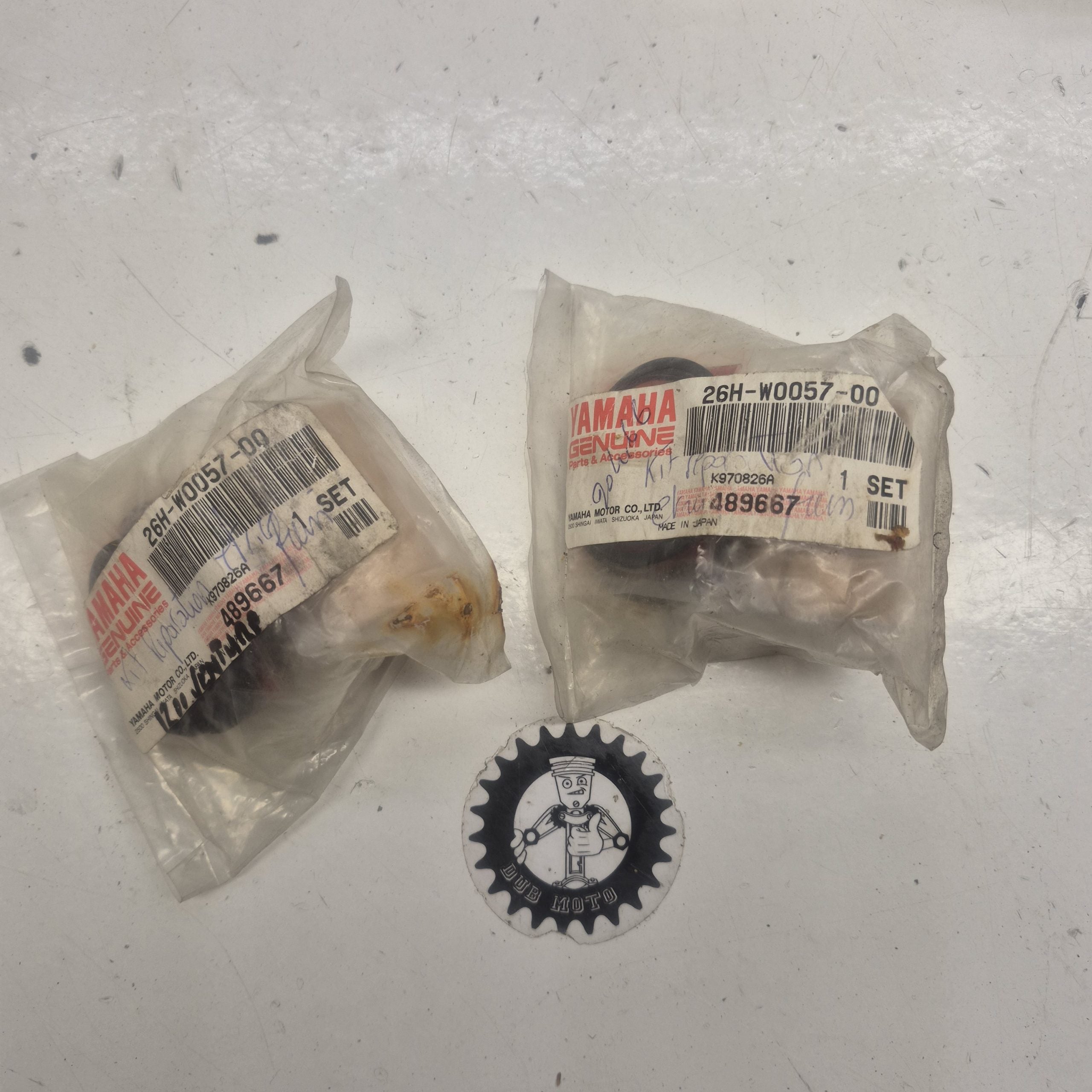 pistons etrier arriere neuf yamaha 350 rdlc 400 600 xj 750 fzr  26H-W0057-00
