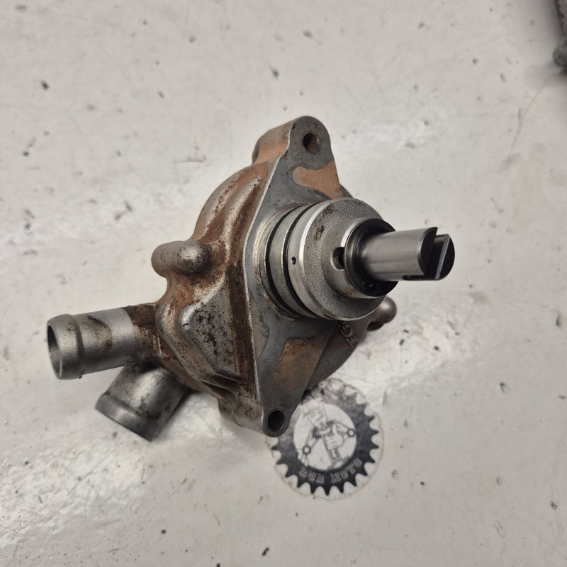 pompe a eau tgb-2