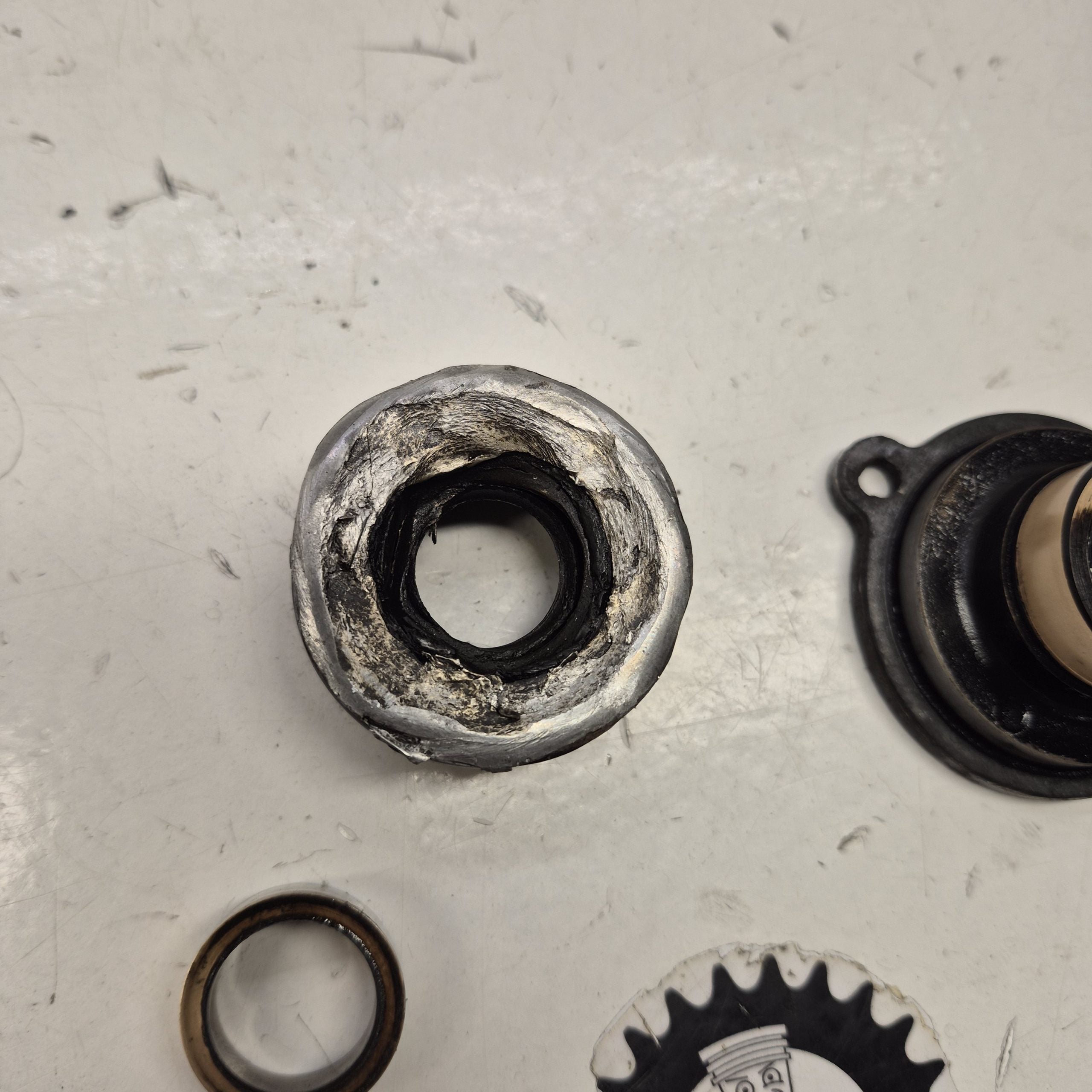 support de valve yamaha 250 yz 1984-3