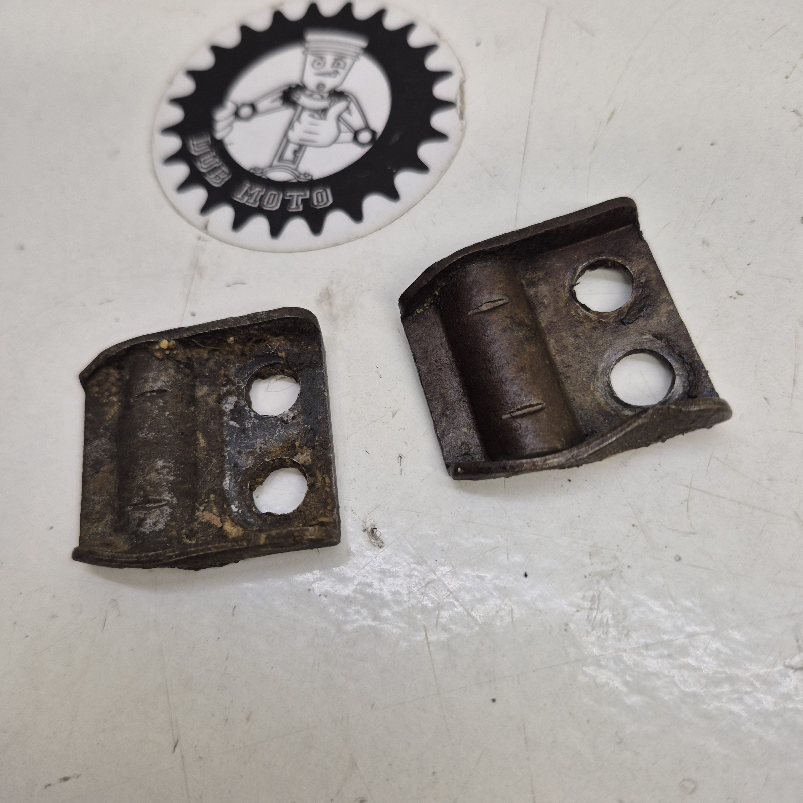fixation durite yamaha 250 yz 1984