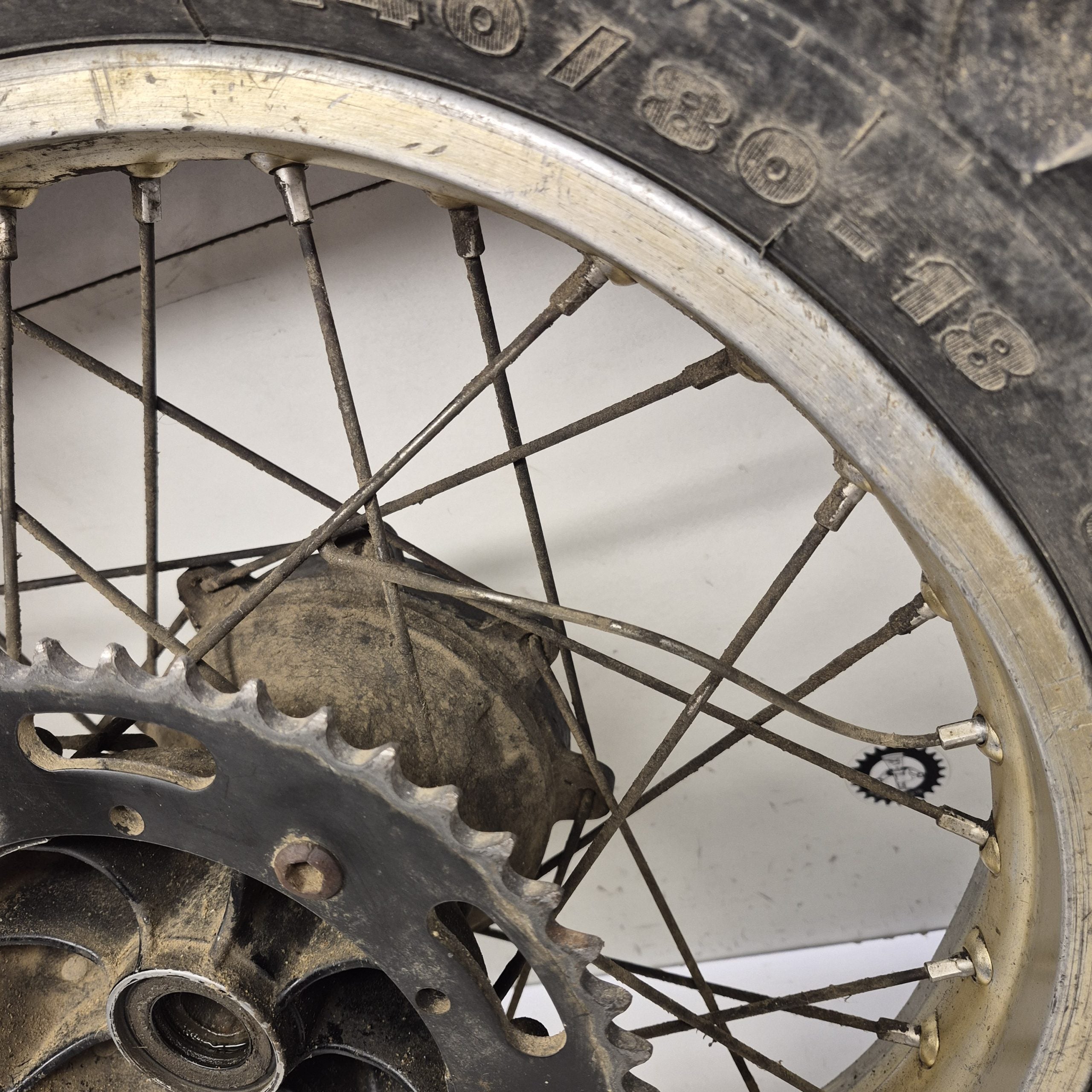 roue arriere en l'etat yamaha 250 yz 1984