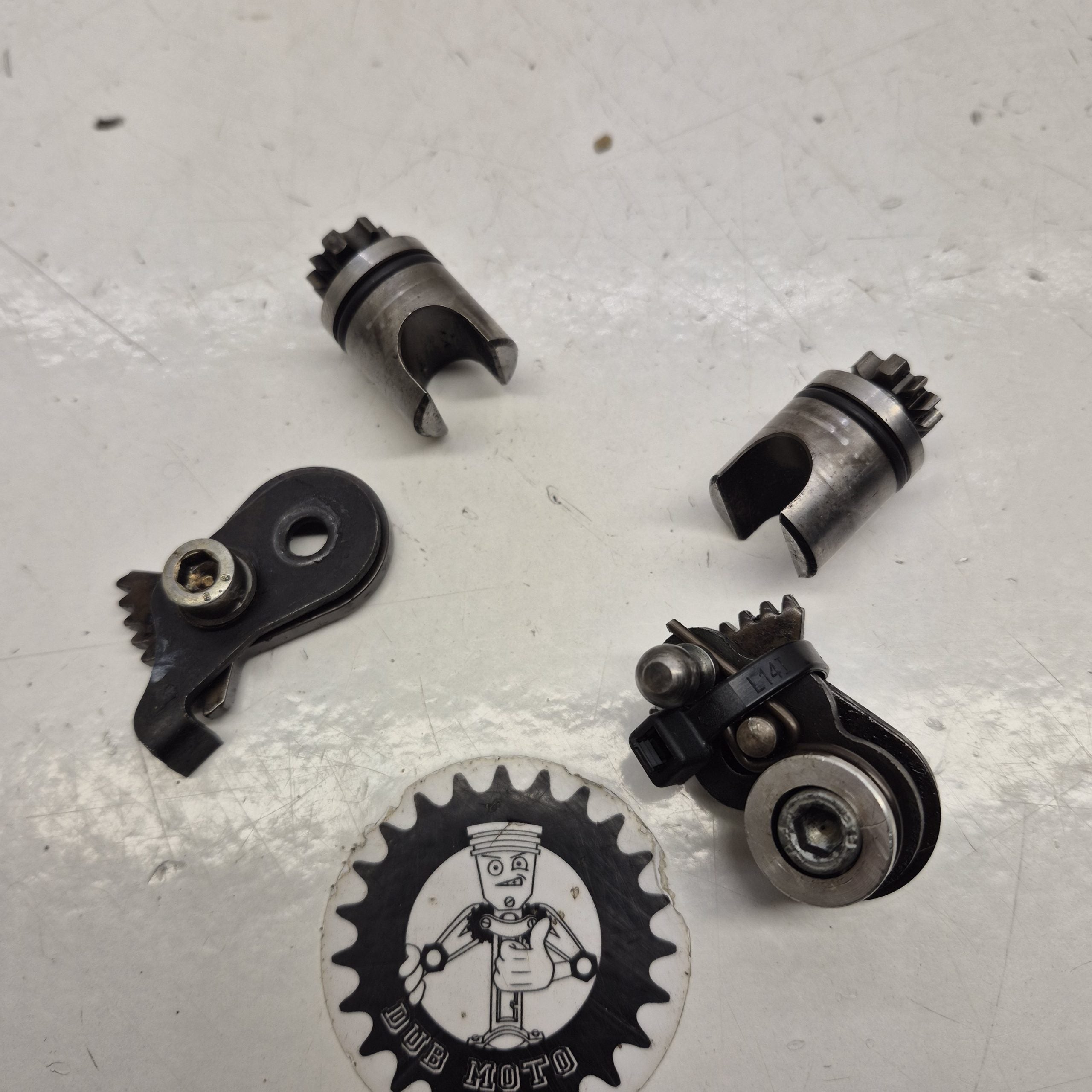 element valve ktm 300 exc 2004