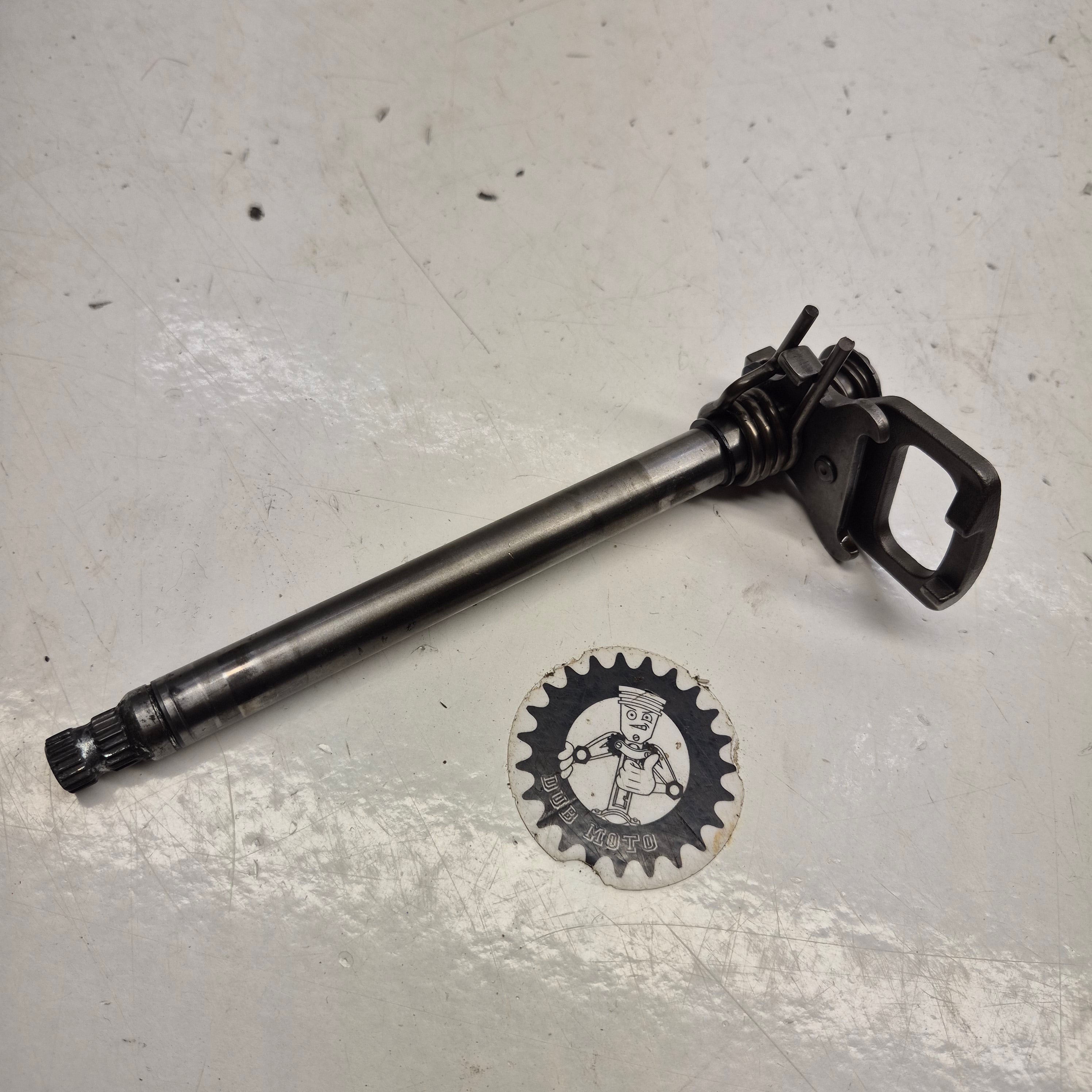 axe de selecteur triton 450