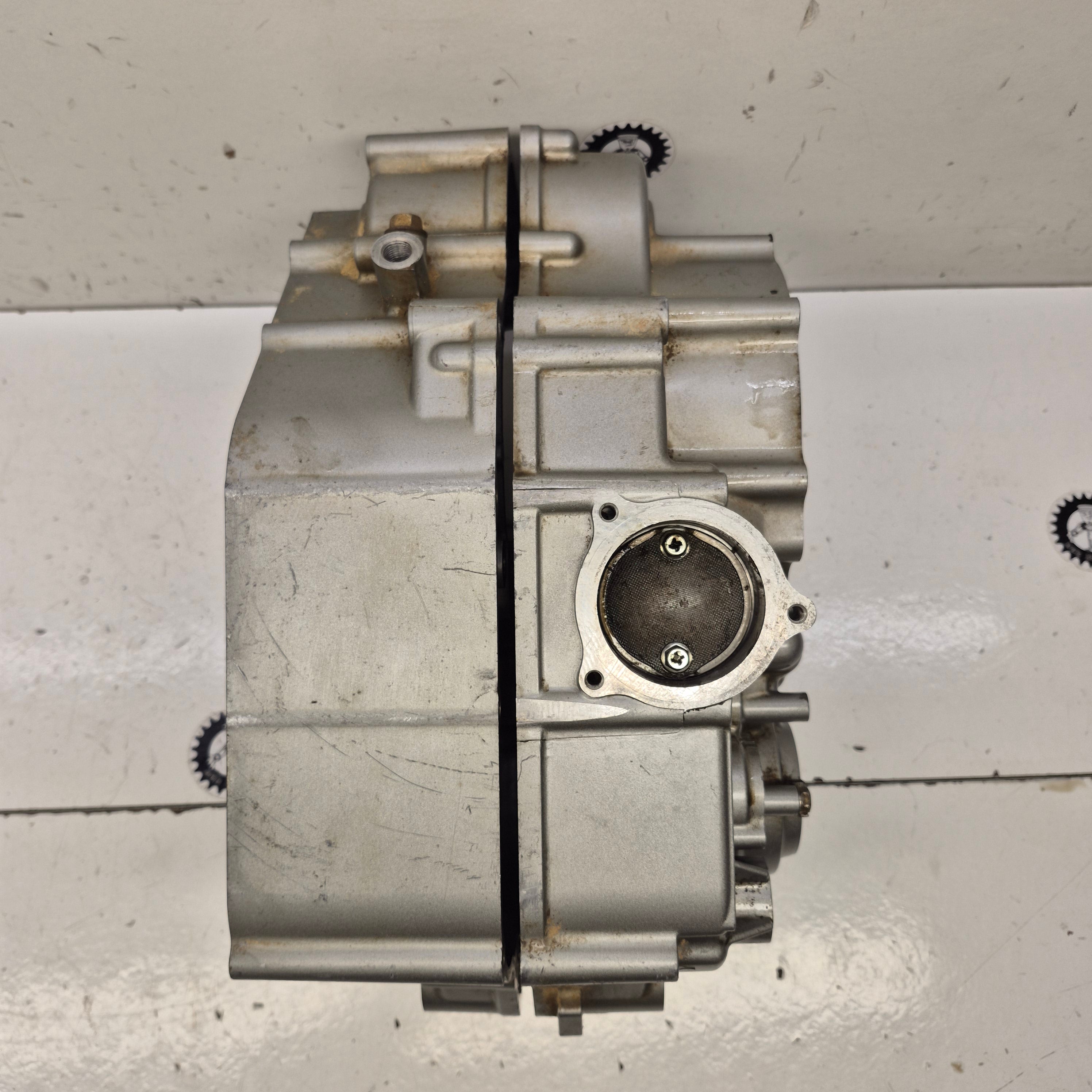 carters moteur triton 450-8