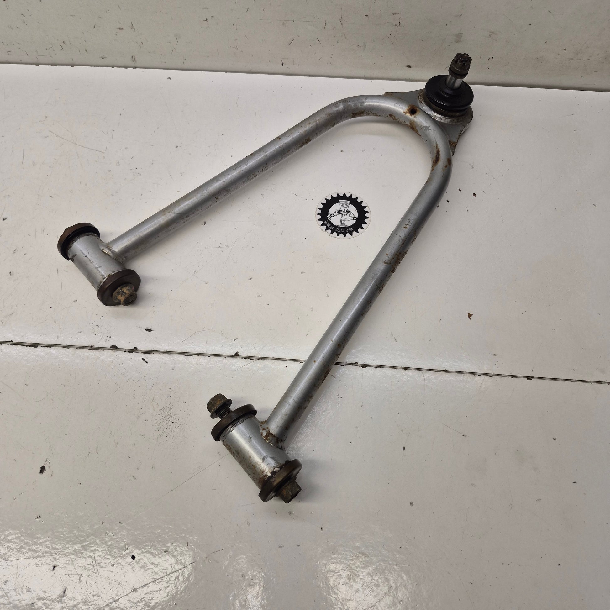 triangle supérieur gauche triton 450-2