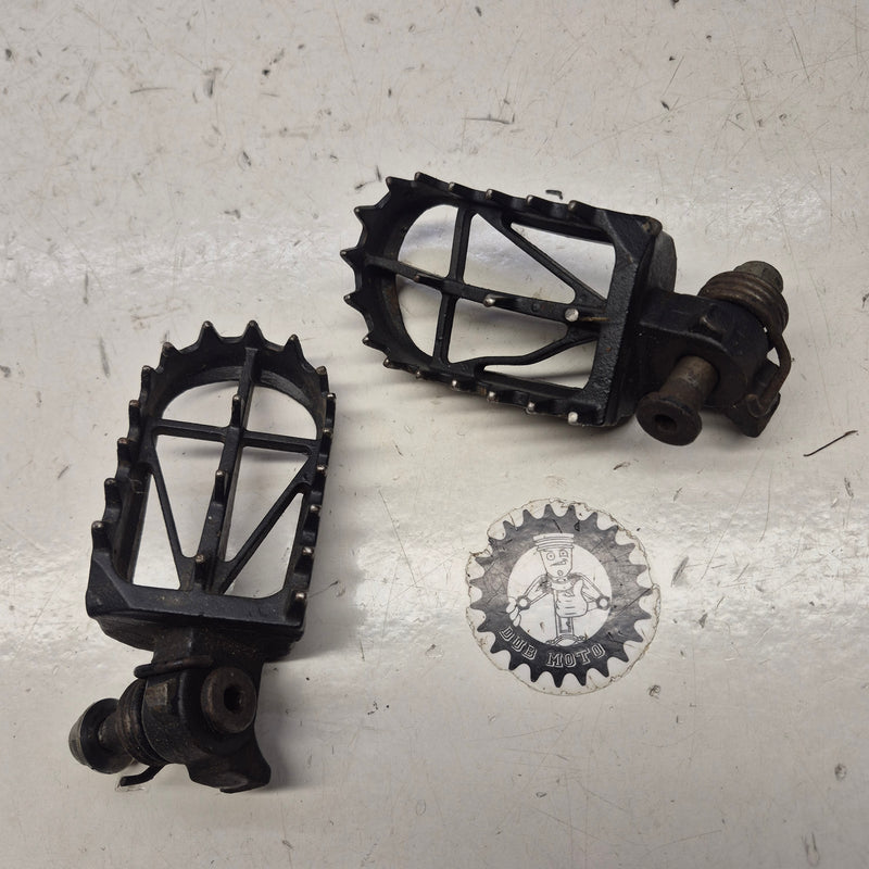 cales pieds husqvarna 250 wr 2001-1