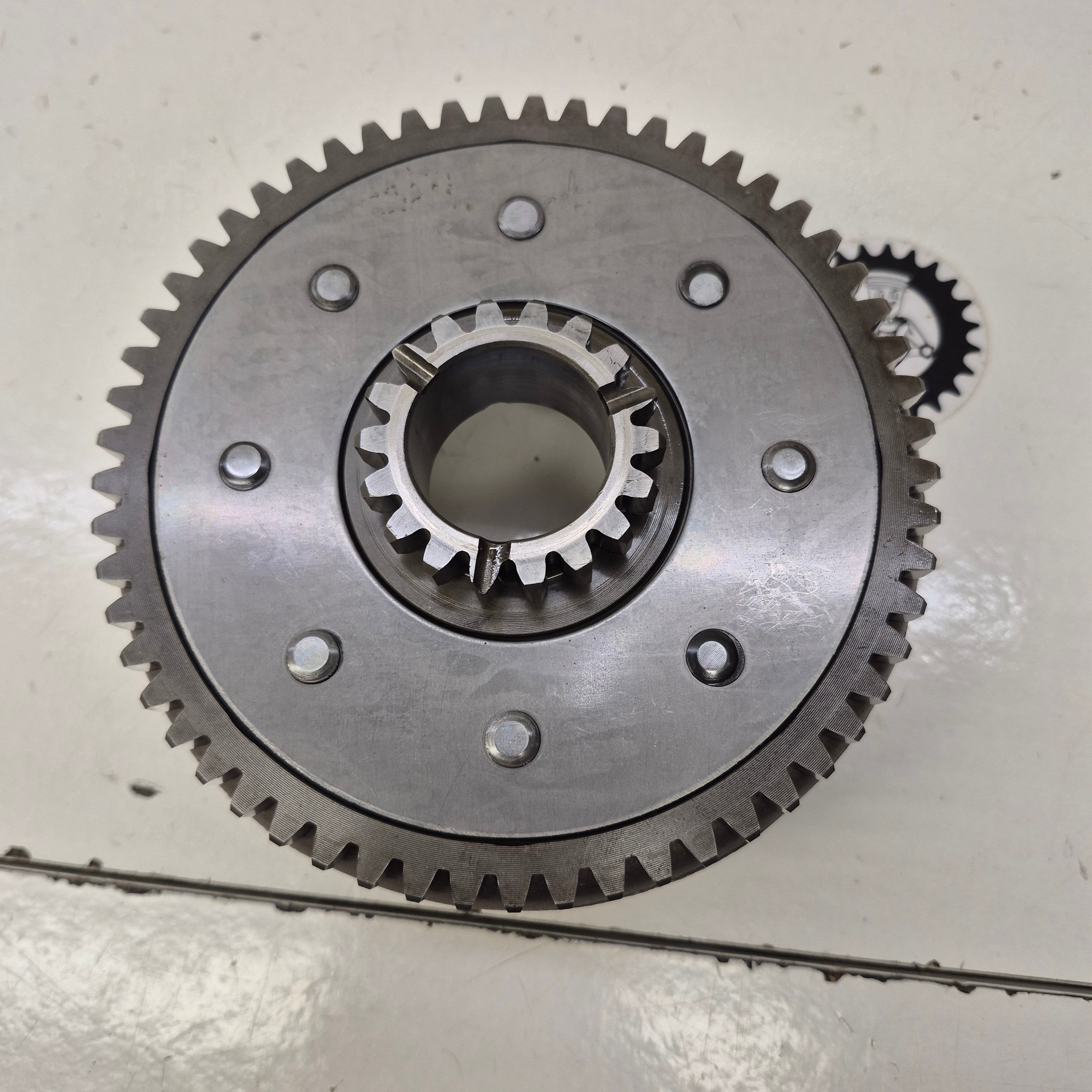 cloche embrayage gasgas 300 ec 2005-3