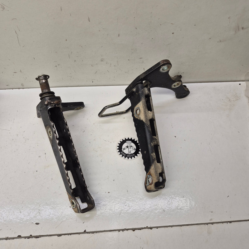 reposes pieds yamaha 350 xarrior-2