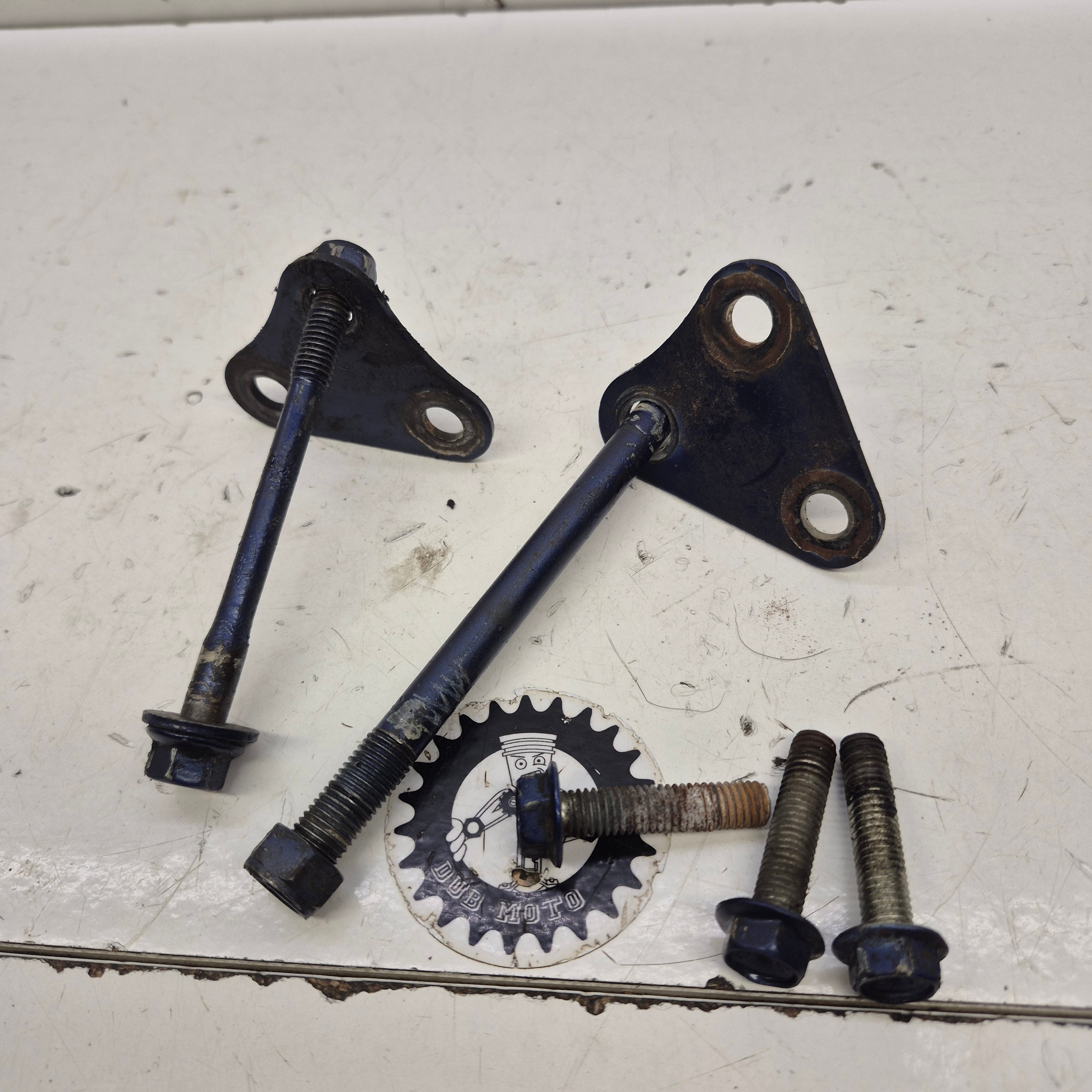 support moteur yamaha 250 yz 1994