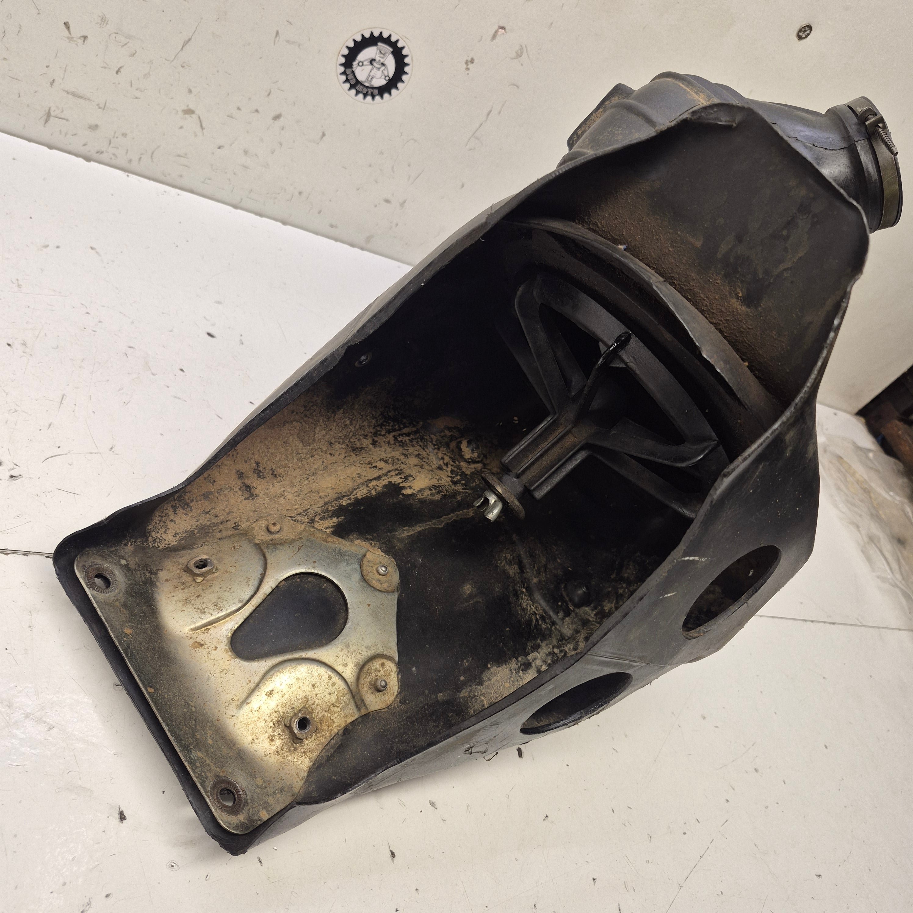 boite a air yamaha 250 yz 1994-4