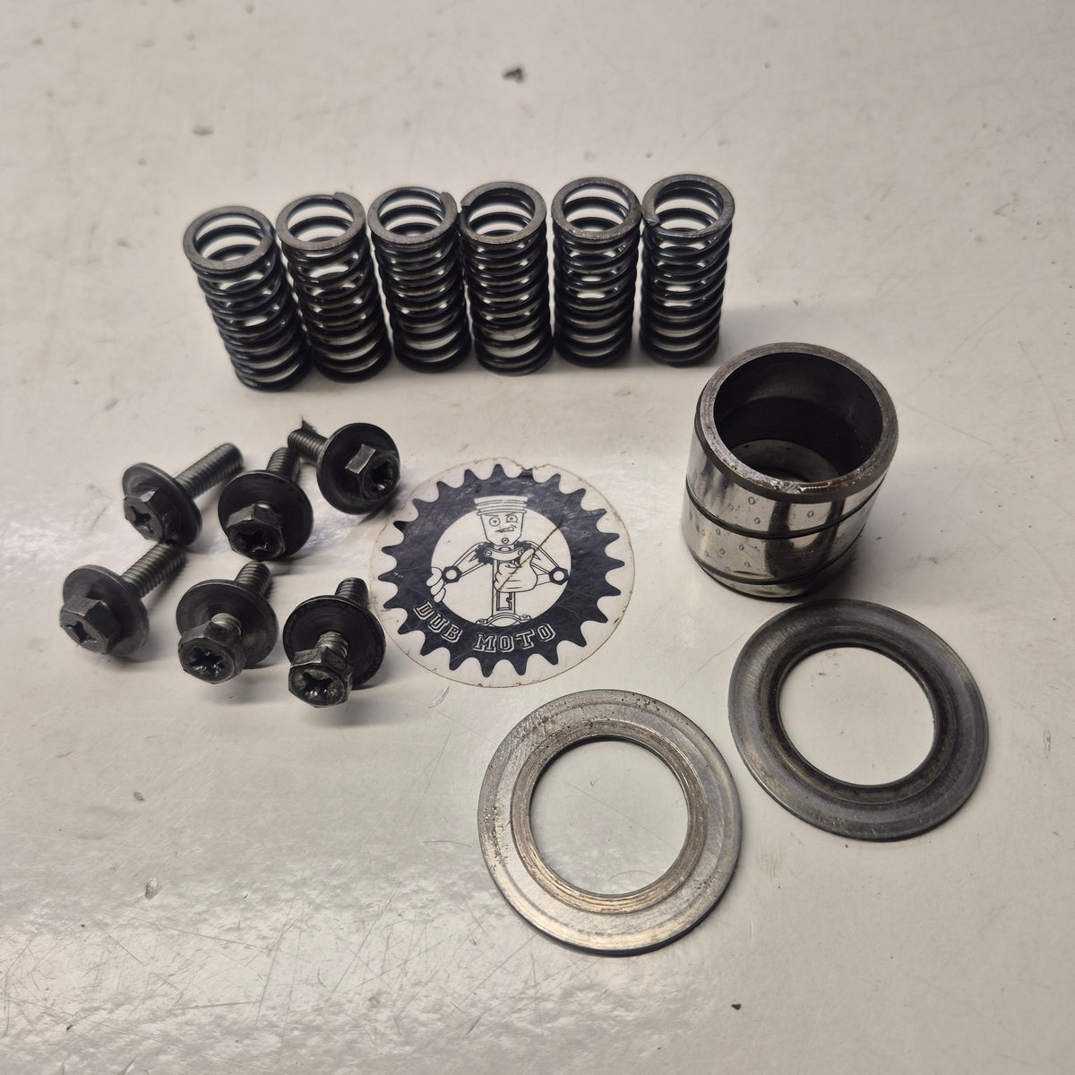 element embrayage yamaha 250 yz 1983
