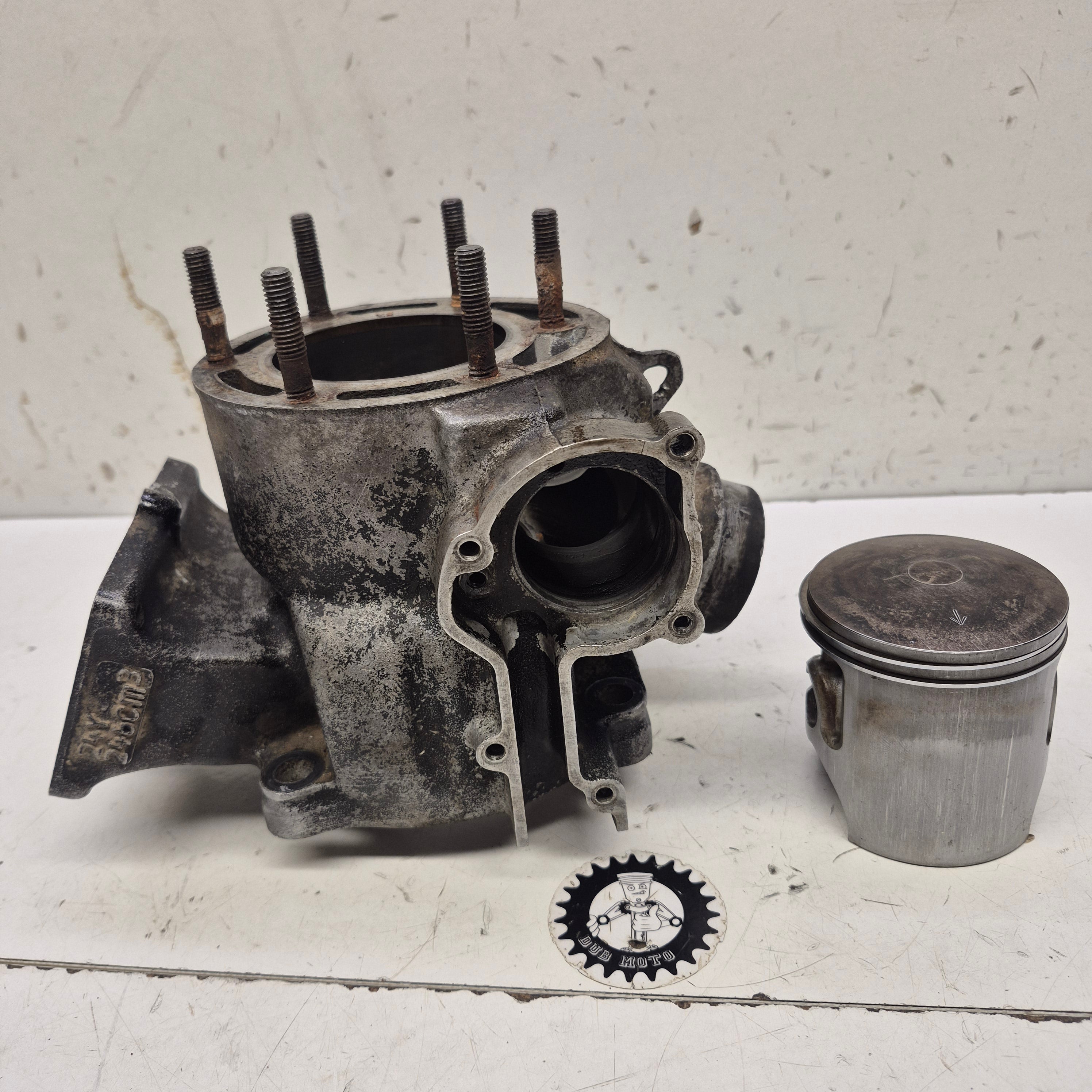 cylindre piston yamaha 250 yz 1983  24Y