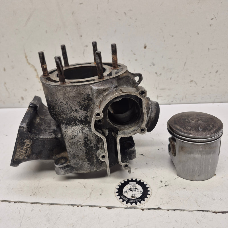 cylindre piston yamaha 250 yz 1983  24Y-1