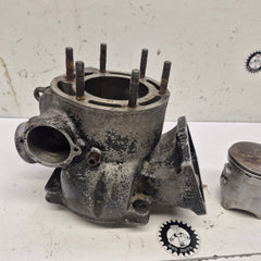 cylindre piston yamaha 250 yz 1983  24Y-5