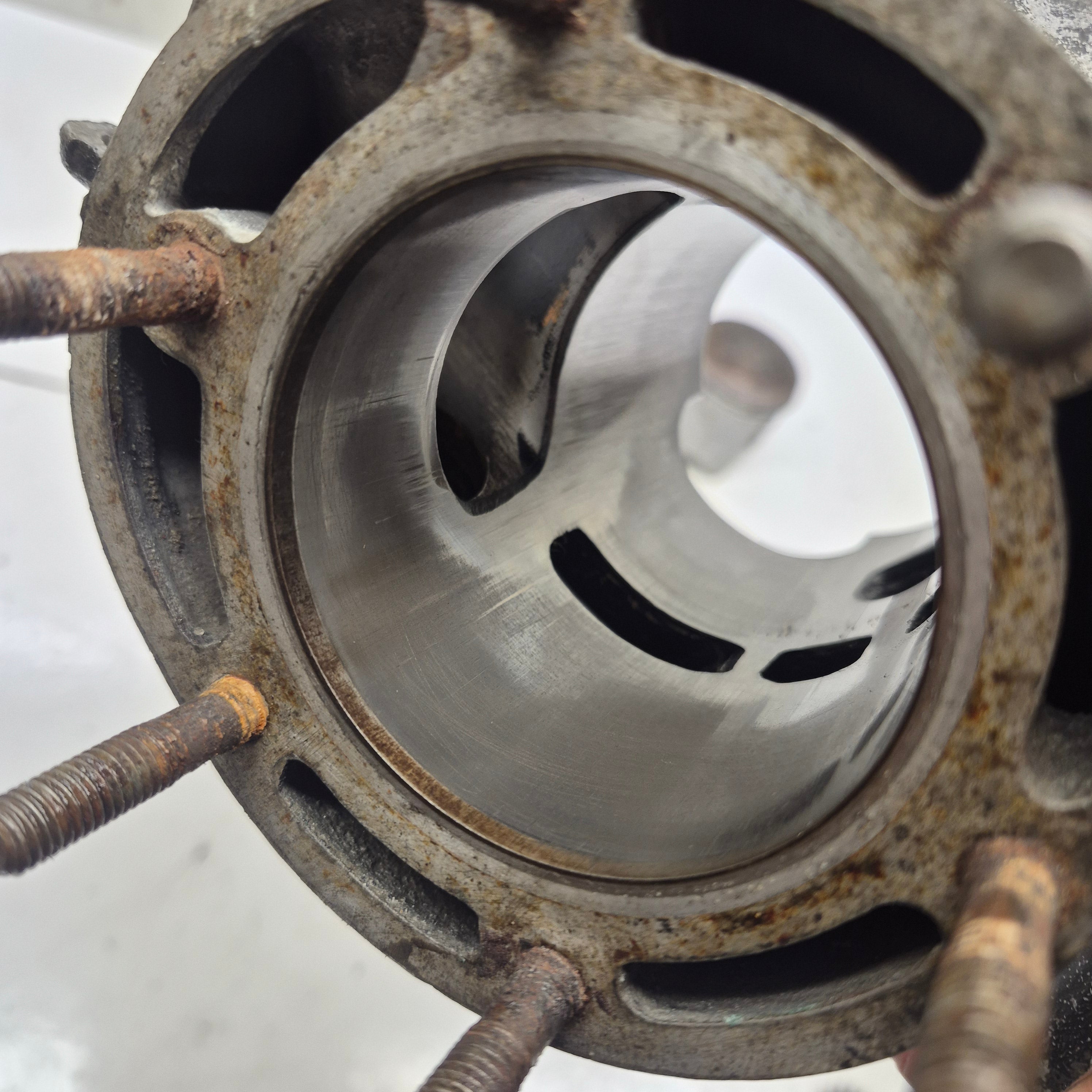 cylindre piston yamaha 250 yz 1983  24Y-7