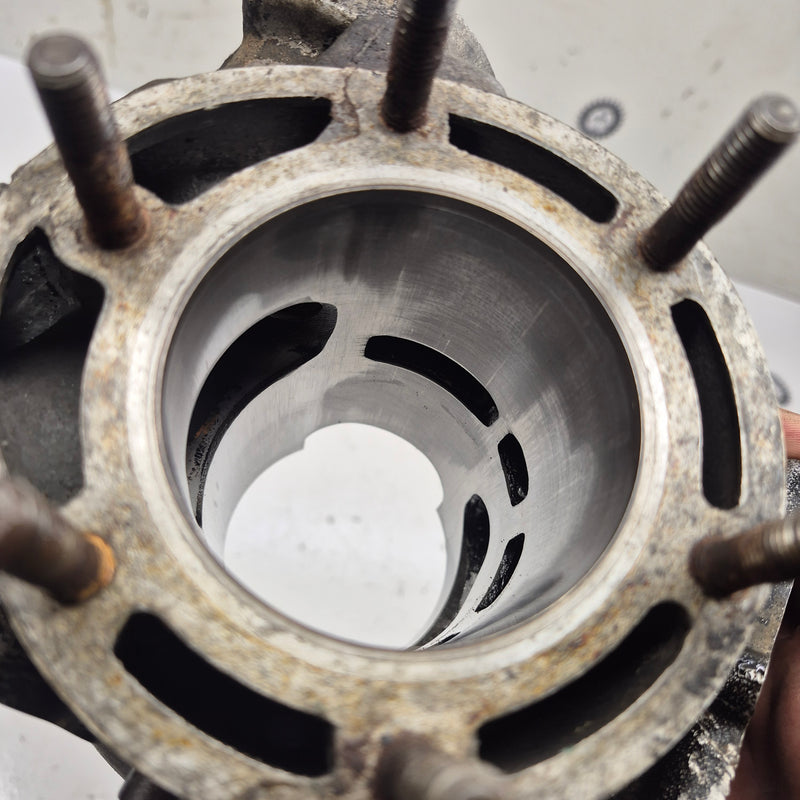 cylindre piston yamaha 250 yz 1983  24Y-8