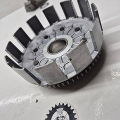 cloche embrayage yamaha 250 yz 1992 2VM-00-3