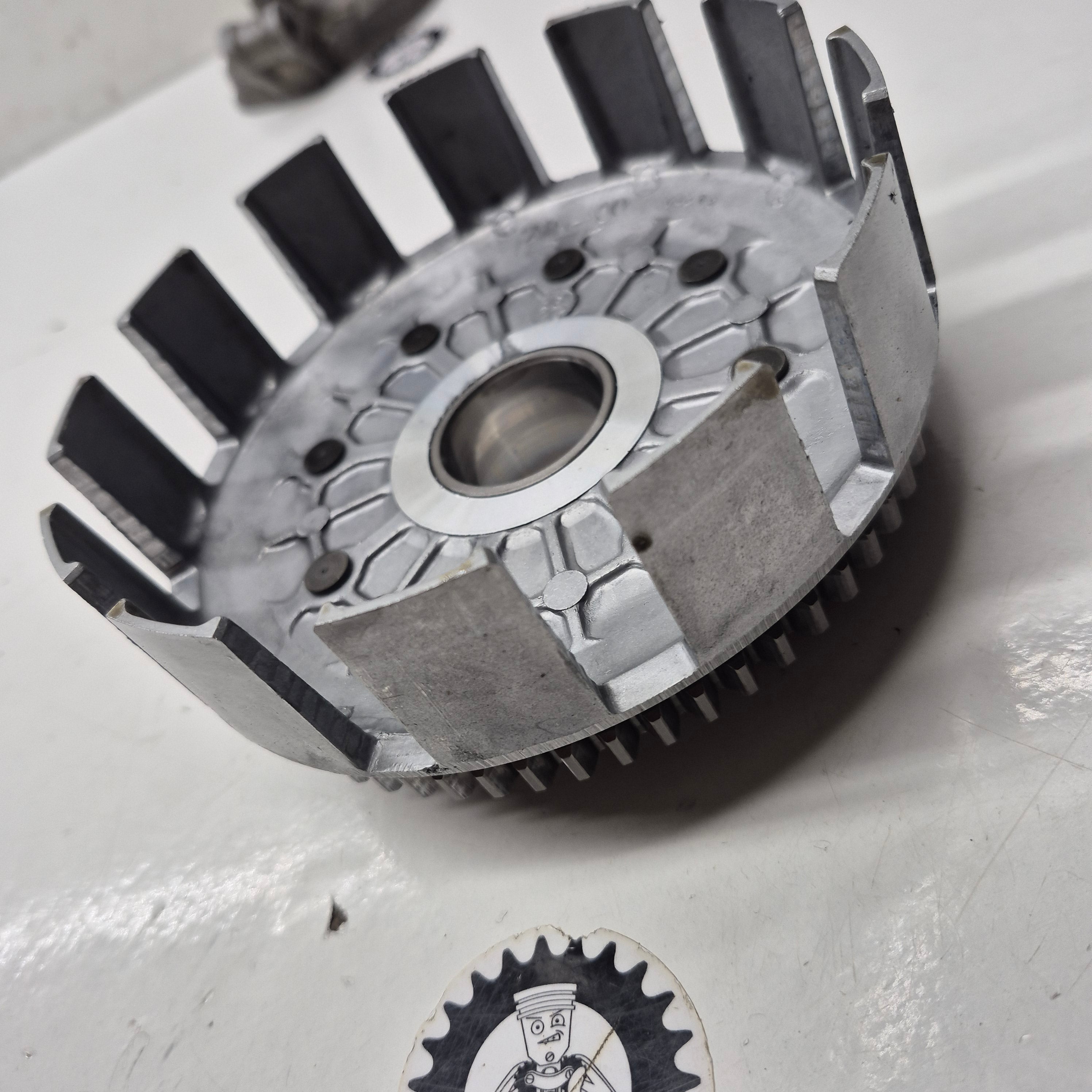 cloche embrayage yamaha 250 yz 1992 2VM-00-3