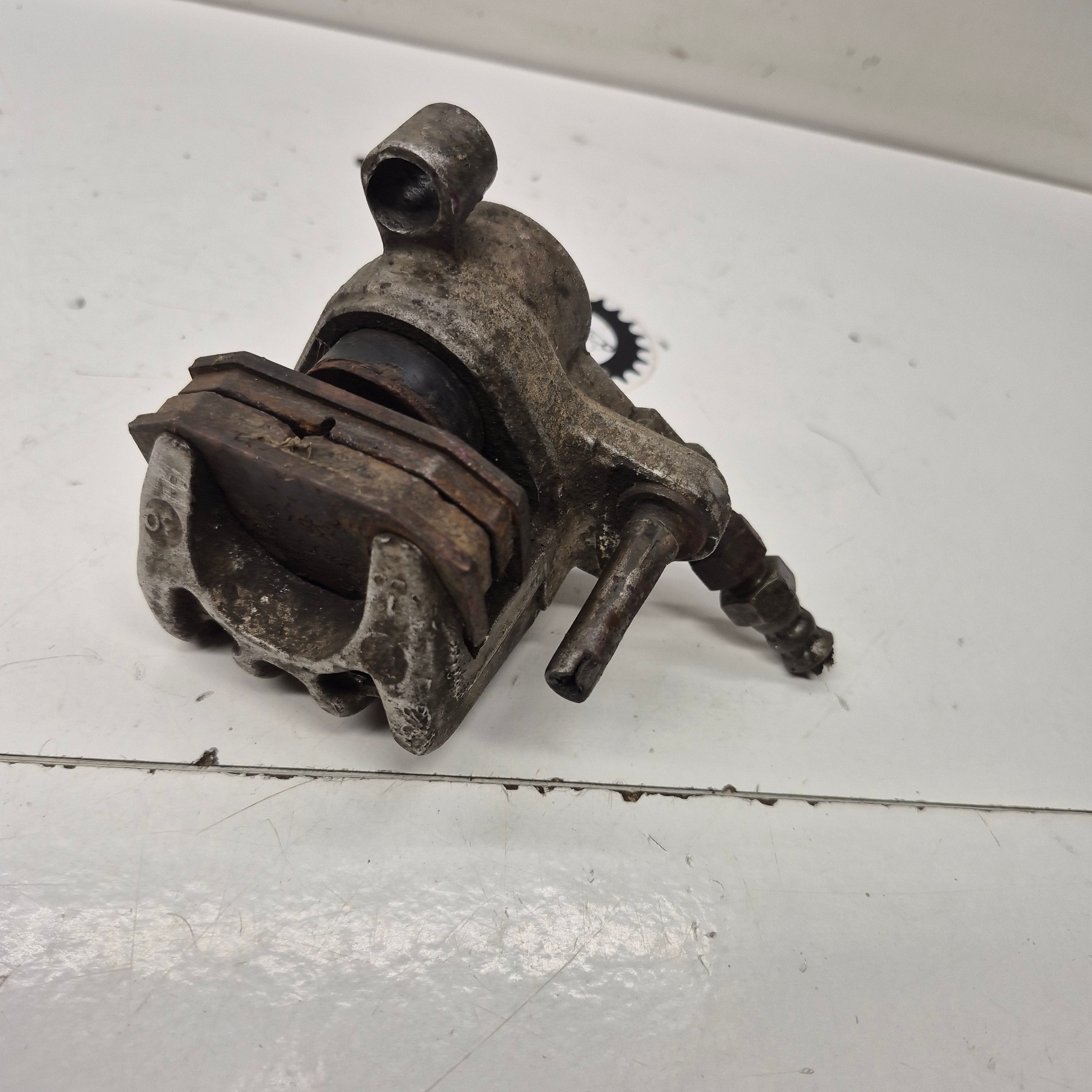 etrier arriere en l'etat yamaha 250 yz 1992-3