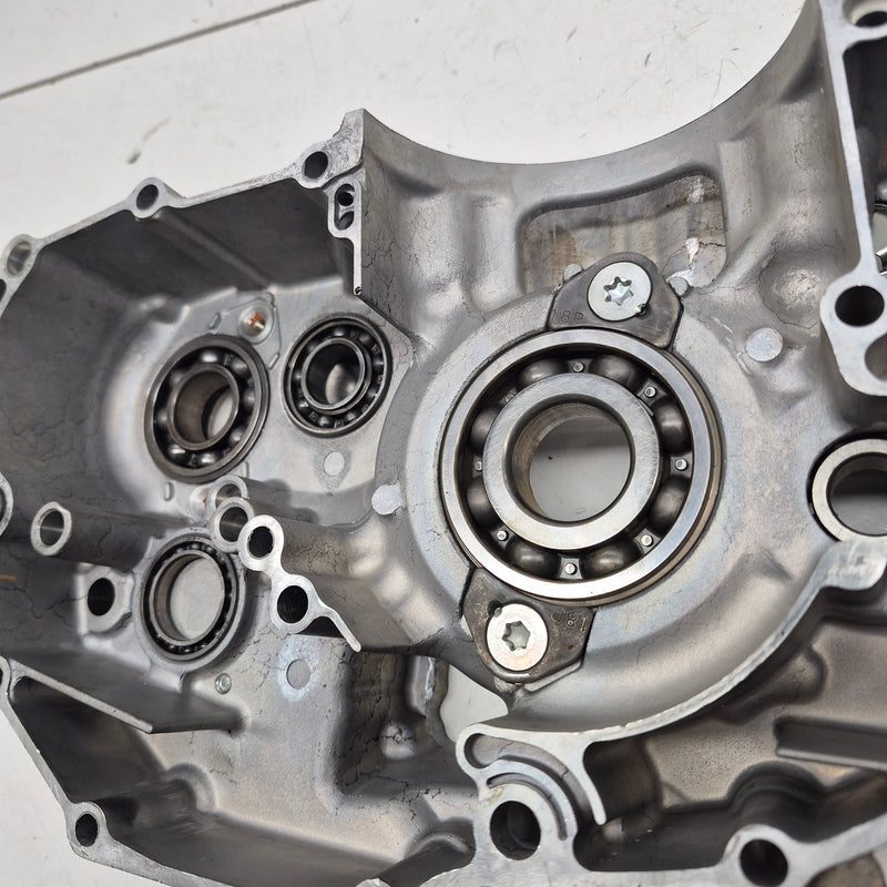 carter moteur gauche yamaha 450 yzf 2011-4