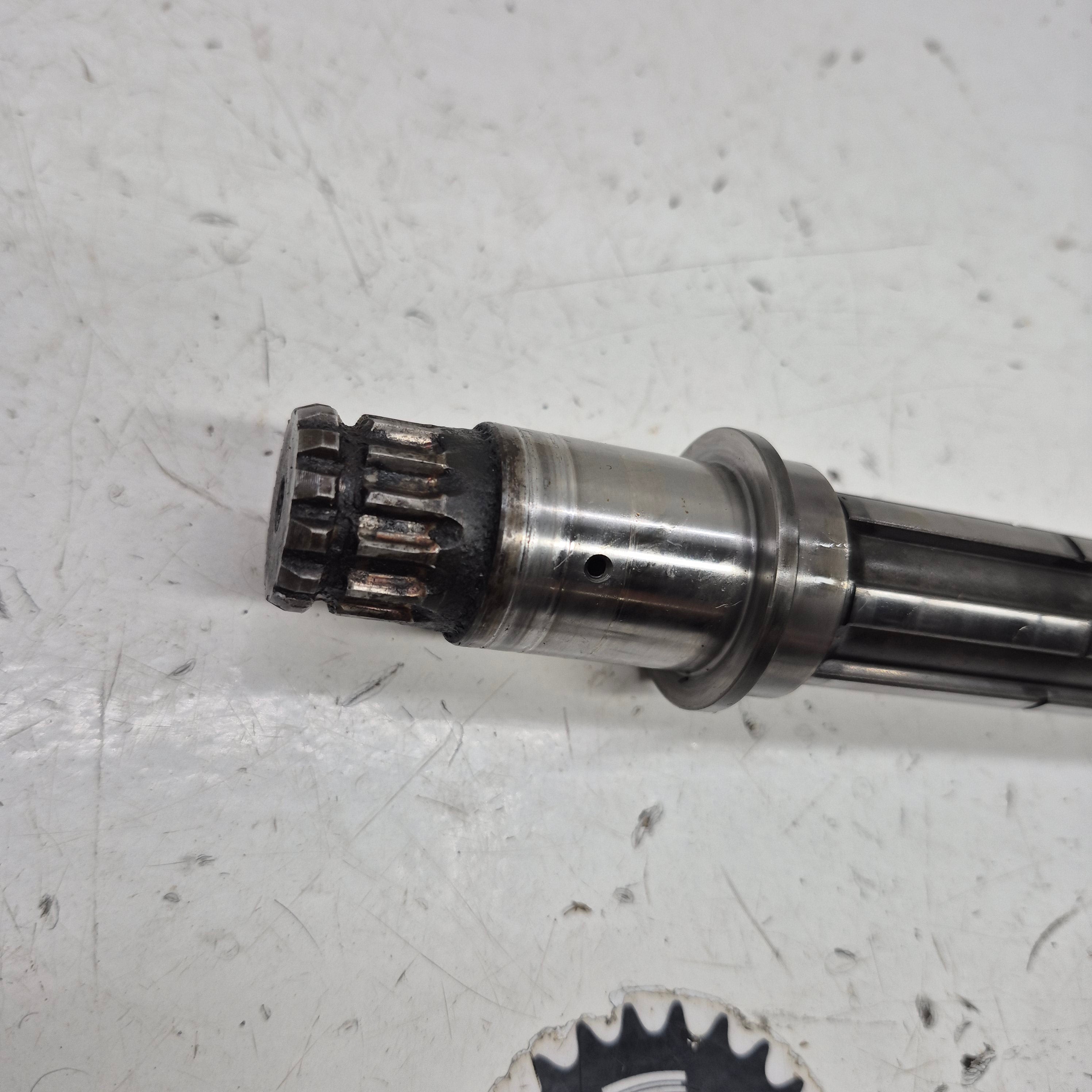 arbre de boite suzuki 400 ltz-2