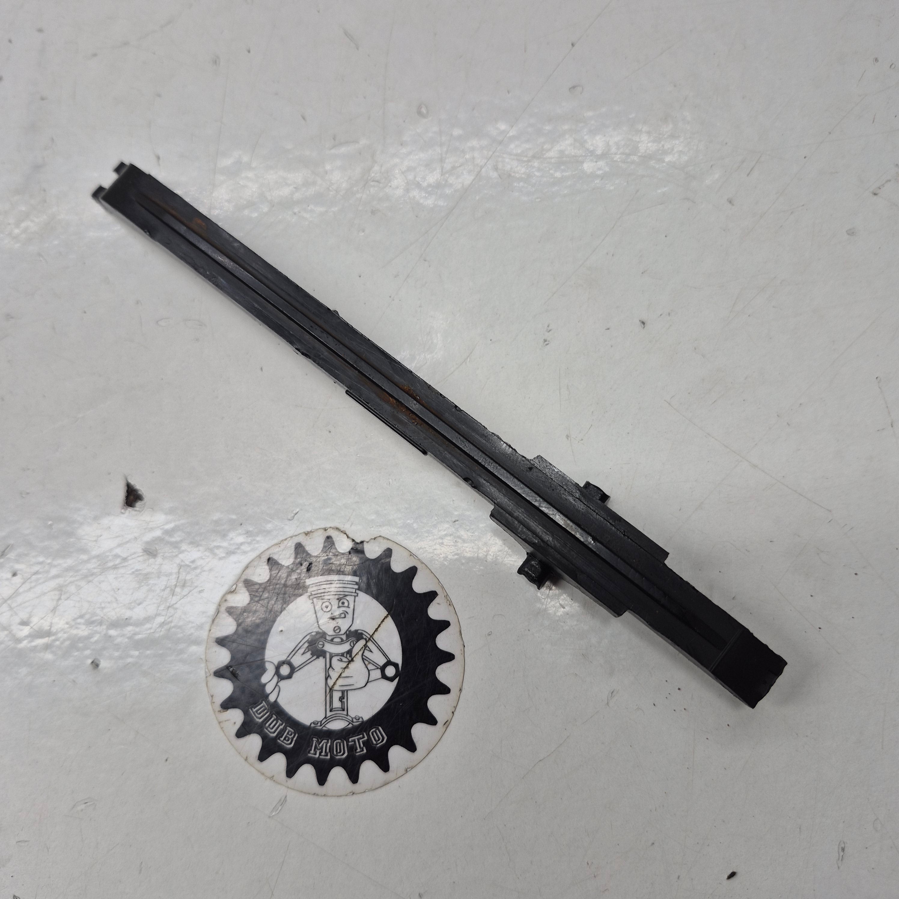 guide chaine distribution yamaha 125 ttr