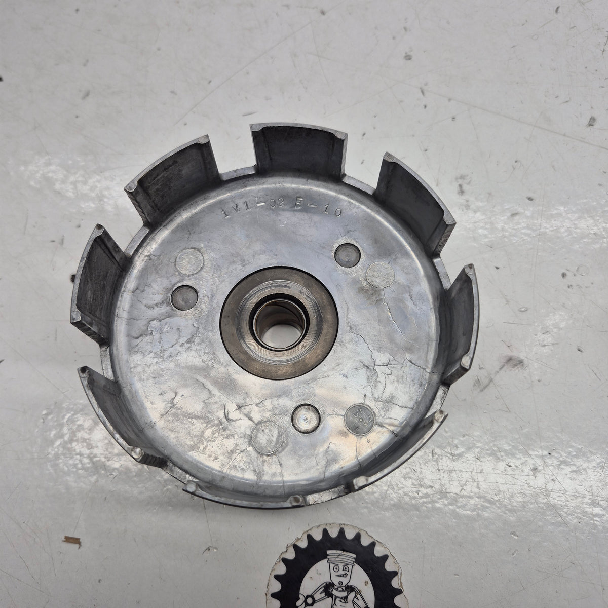 cloche embrayage yamaha 125 ttr 1V1