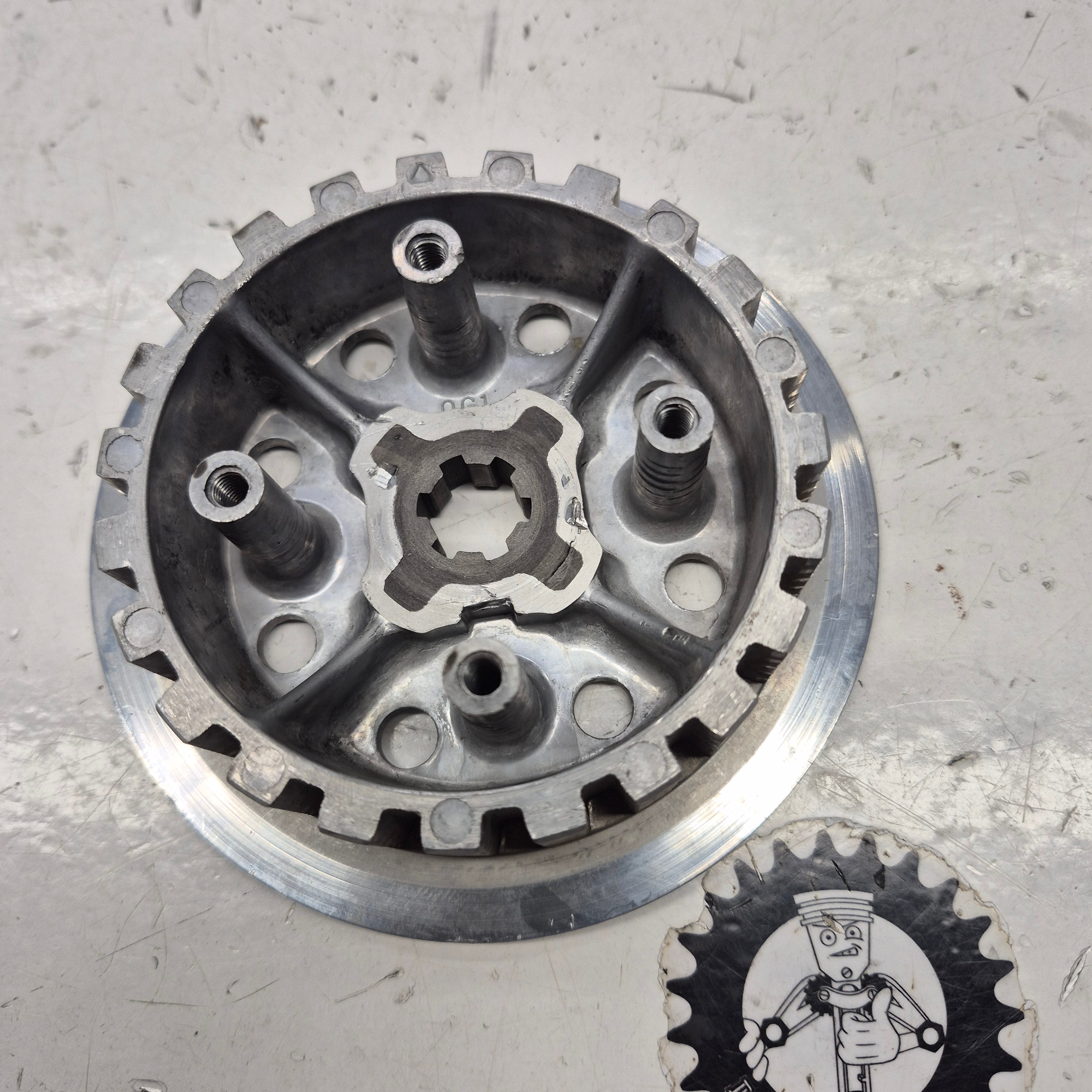 noix embrayage yamaha 125 ttr