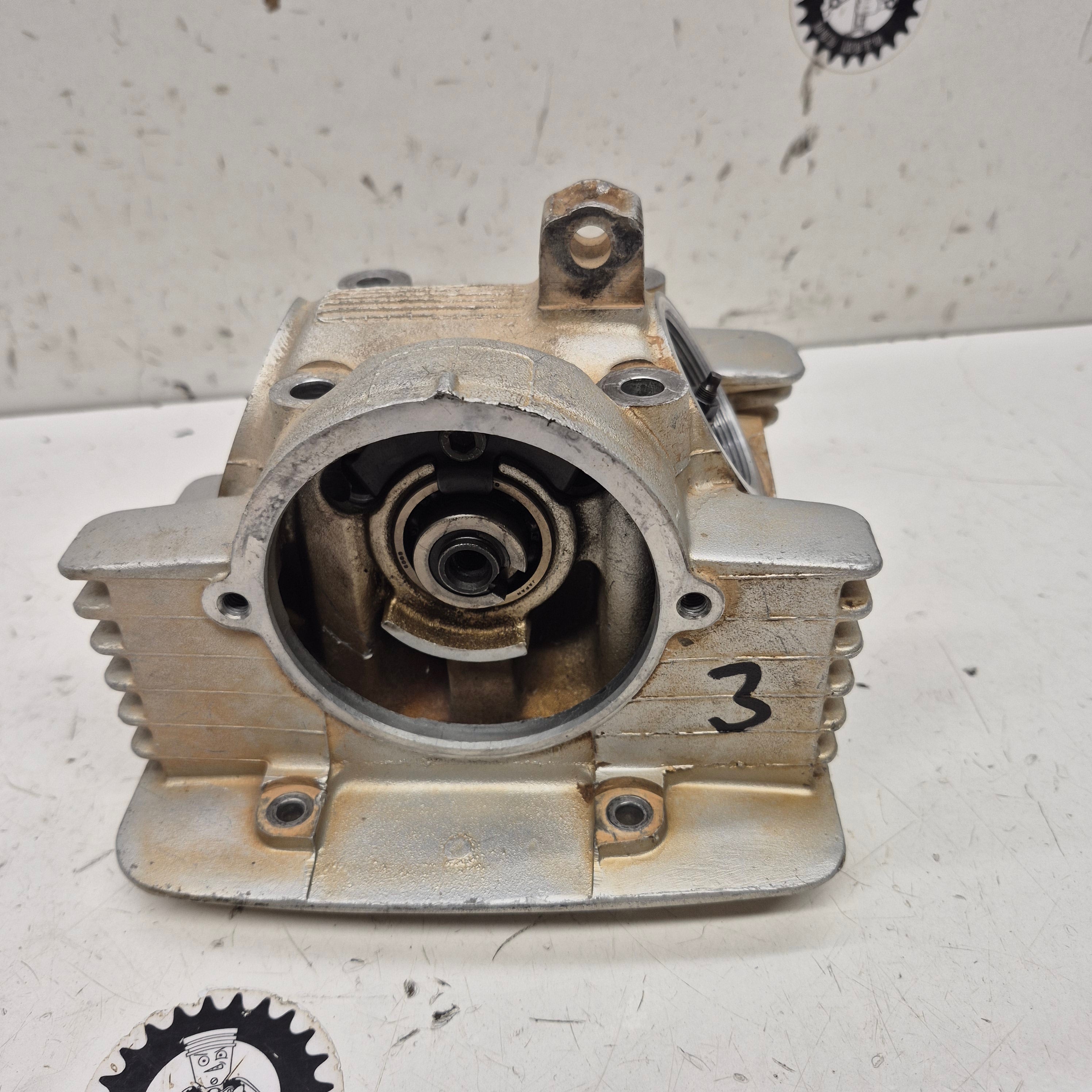 culasse yamaha 125 ttr 5AP00