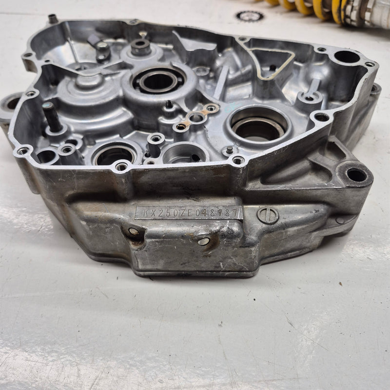 carter moteur droit kawasaki 250 kxf 2013-3