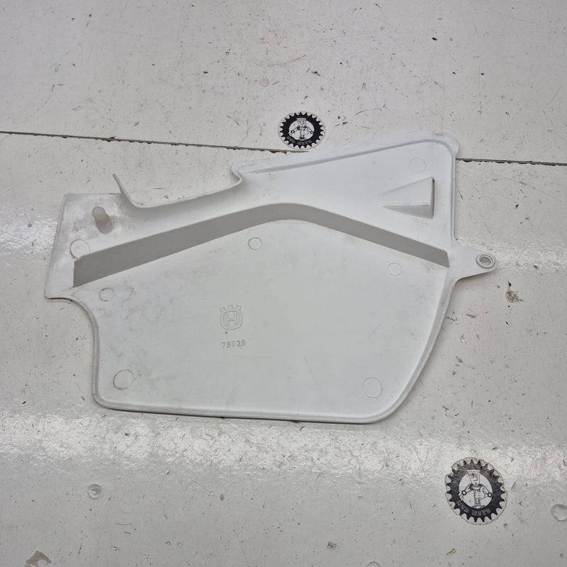 plastique husqvarna 76029-2