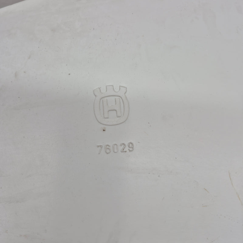 plastique husqvarna 76029-3