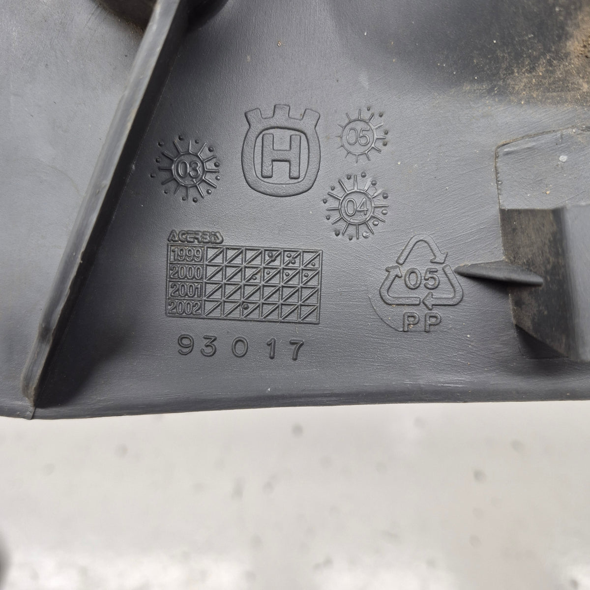 plastique neuf husqvarna 125 250 wr cr 2000-2005  93017-3