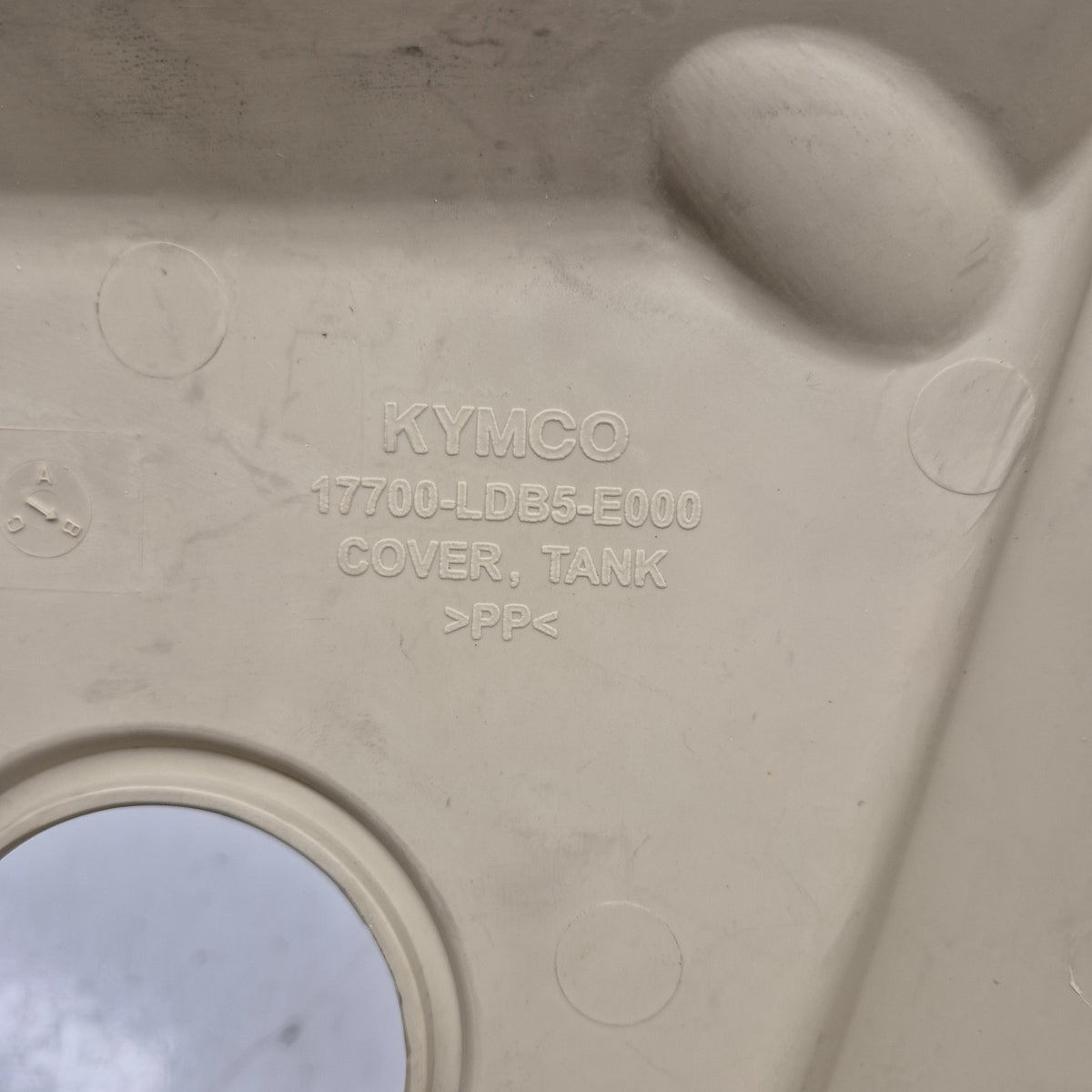 coque de réservoir kymco 550 mxu-4