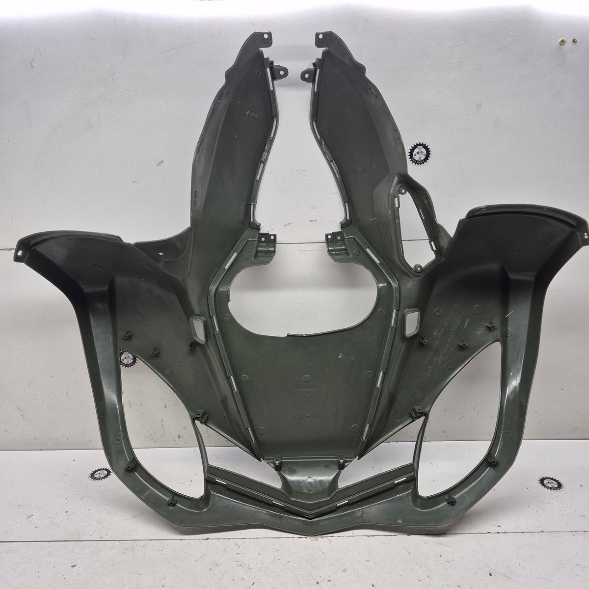 face avant kymco 250 300 mxu 60100-LCA5-E000-2
