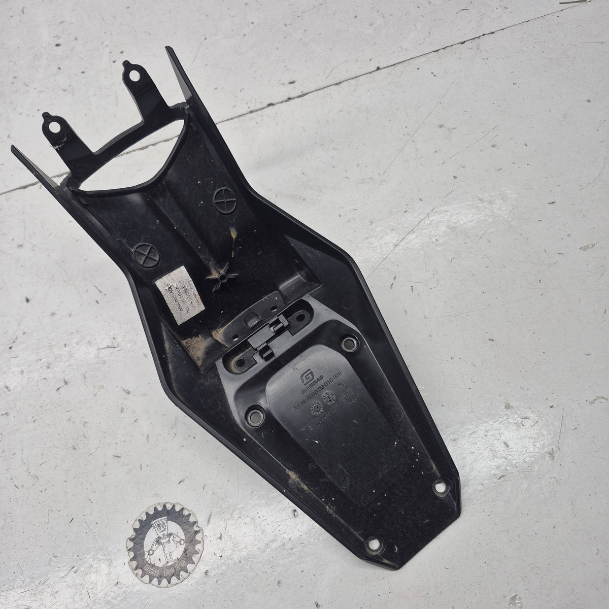 support de plaque neuf gasgas A54008016000-2