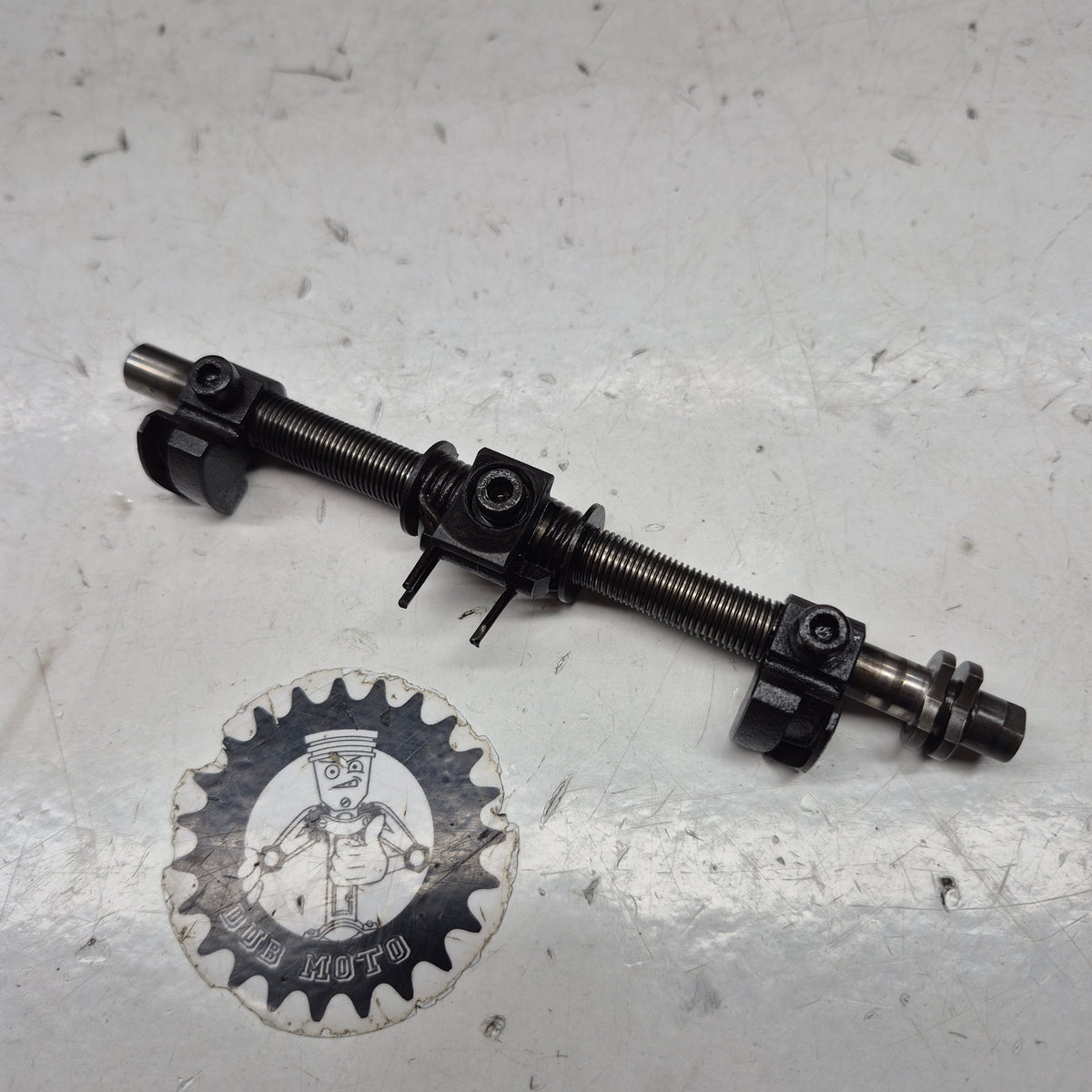 arbre levier commande de valve yamaha 250 yz 2004