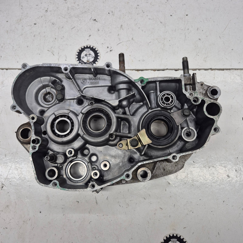 carter moteur droit yamaha 250 yz 2004 5CU01-1