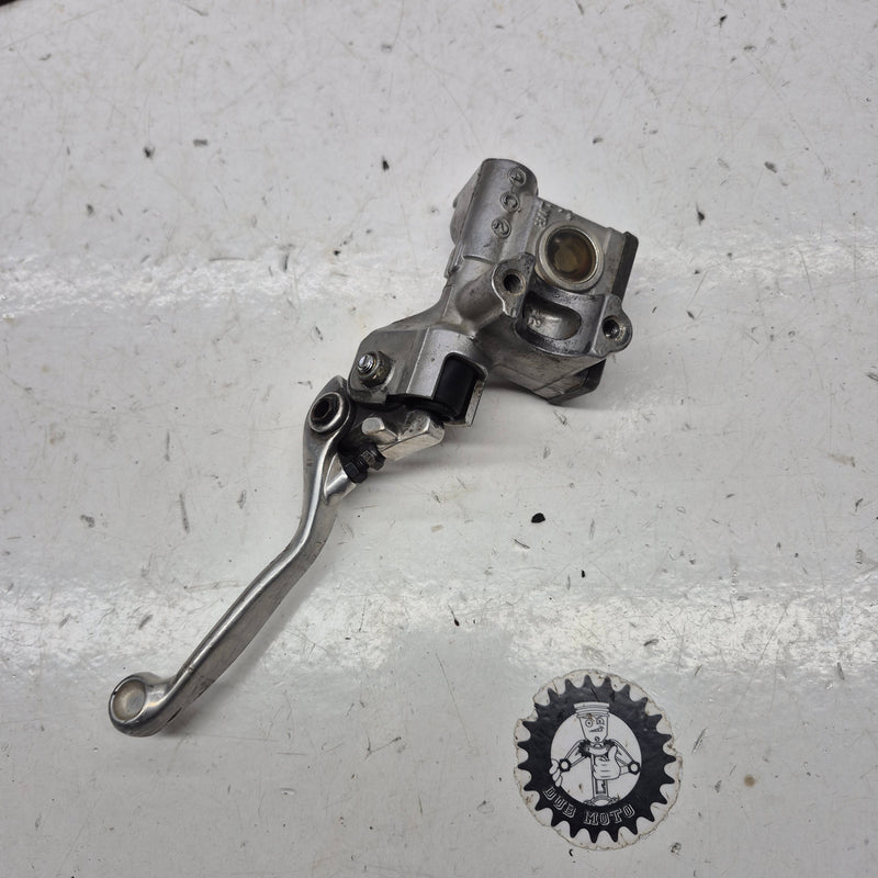 maitre cylindre yamaha 250 yz 2004-2