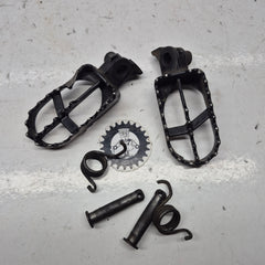 cales pieds yamaha 250 yz 2004-1