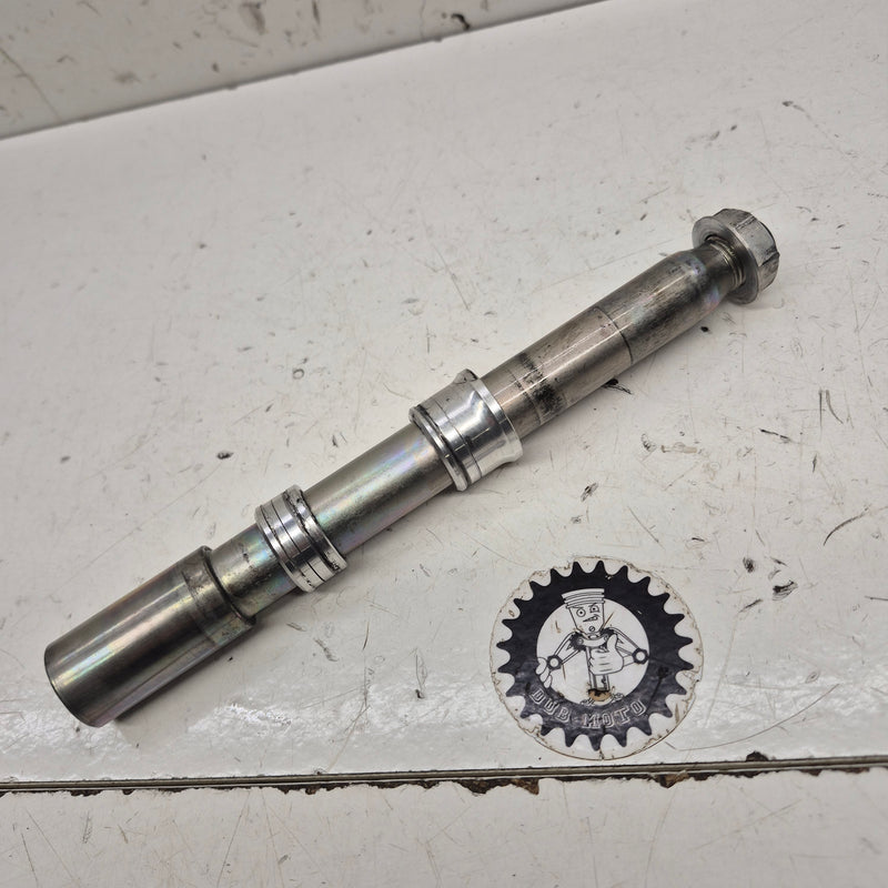 axe roue avant yamaha 250 yz 2011-1