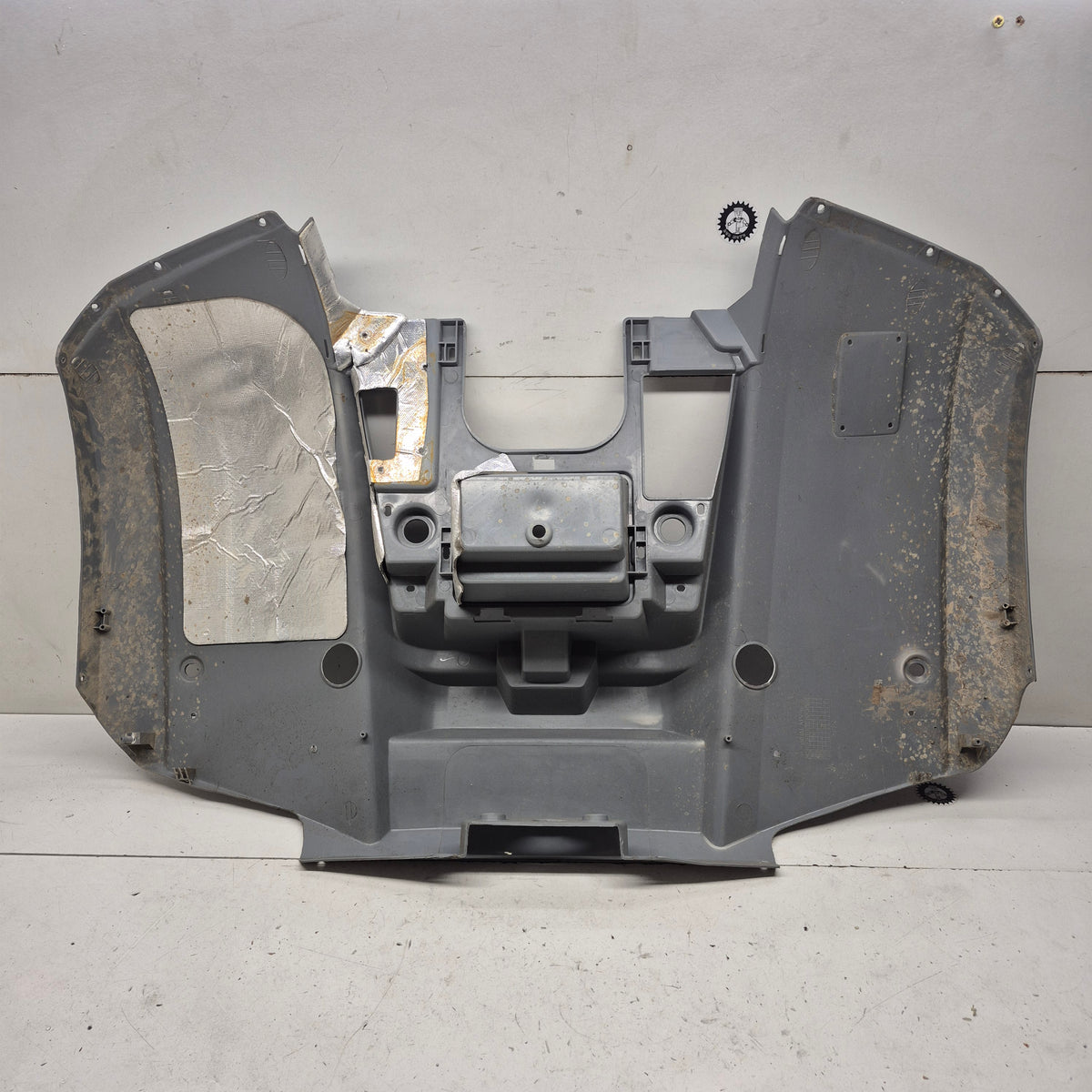 garde boue arriere hytrack 570-2