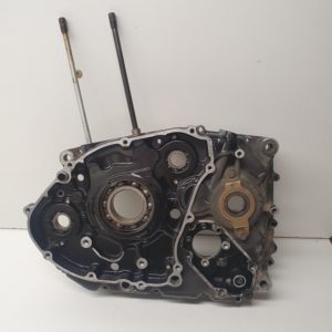 carter moteur gauche suzuki 600 dr