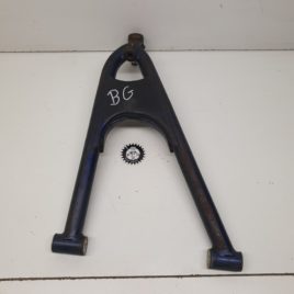 triangle inférieur gauche suzuki 450 ltr