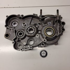 carter moteur droit ktm 300 exc 2004