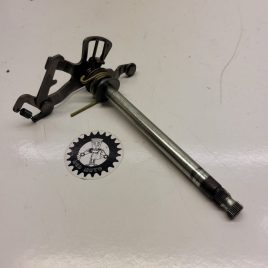 axe de selecteur yamaha 125 tw 2000